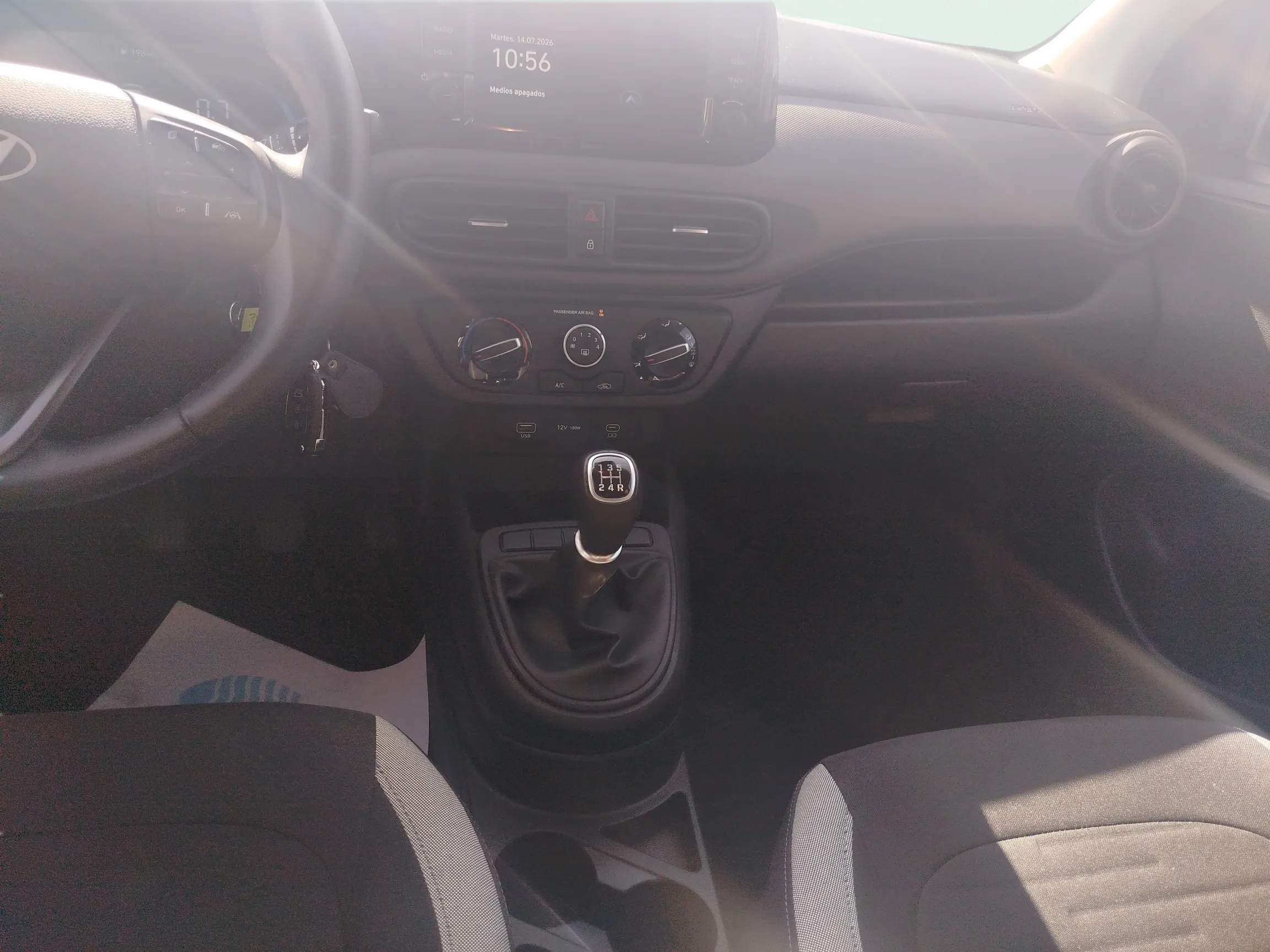 Hyundai i10 1.0 Klass - foto 11