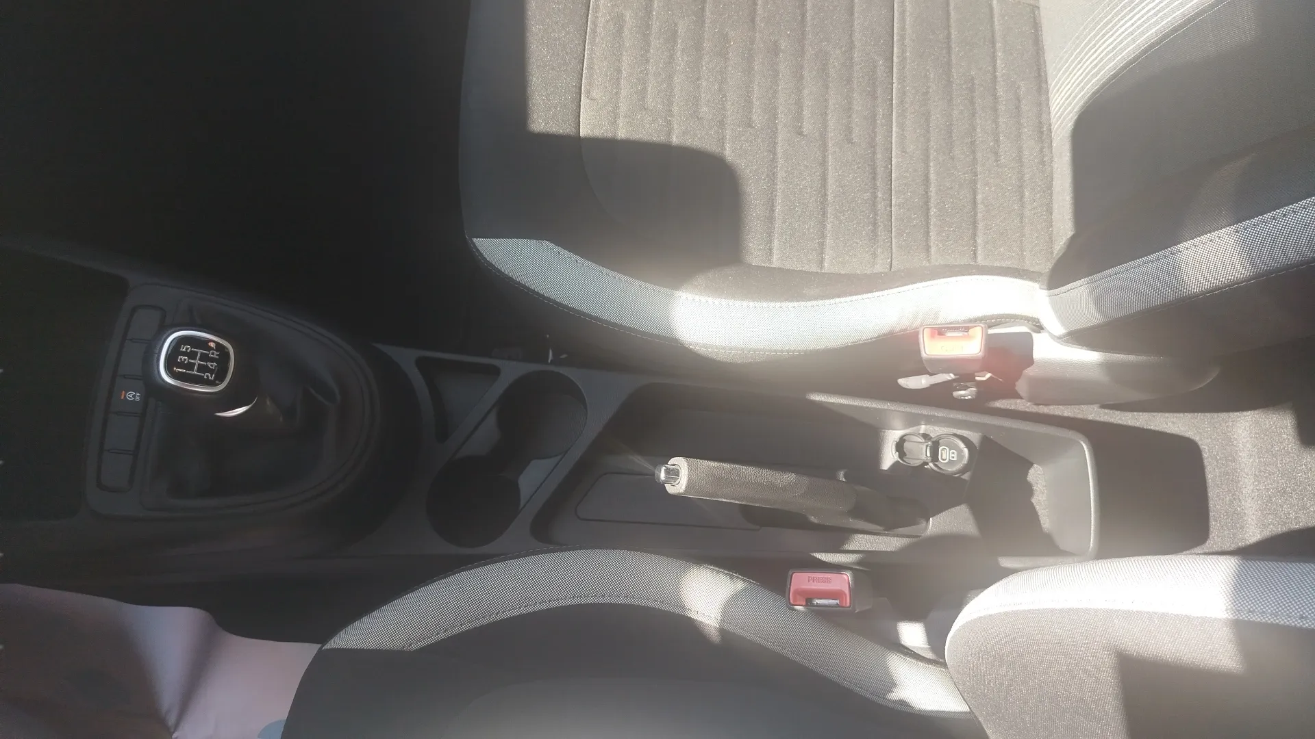 Hyundai i10 1.0 Klass - foto 18