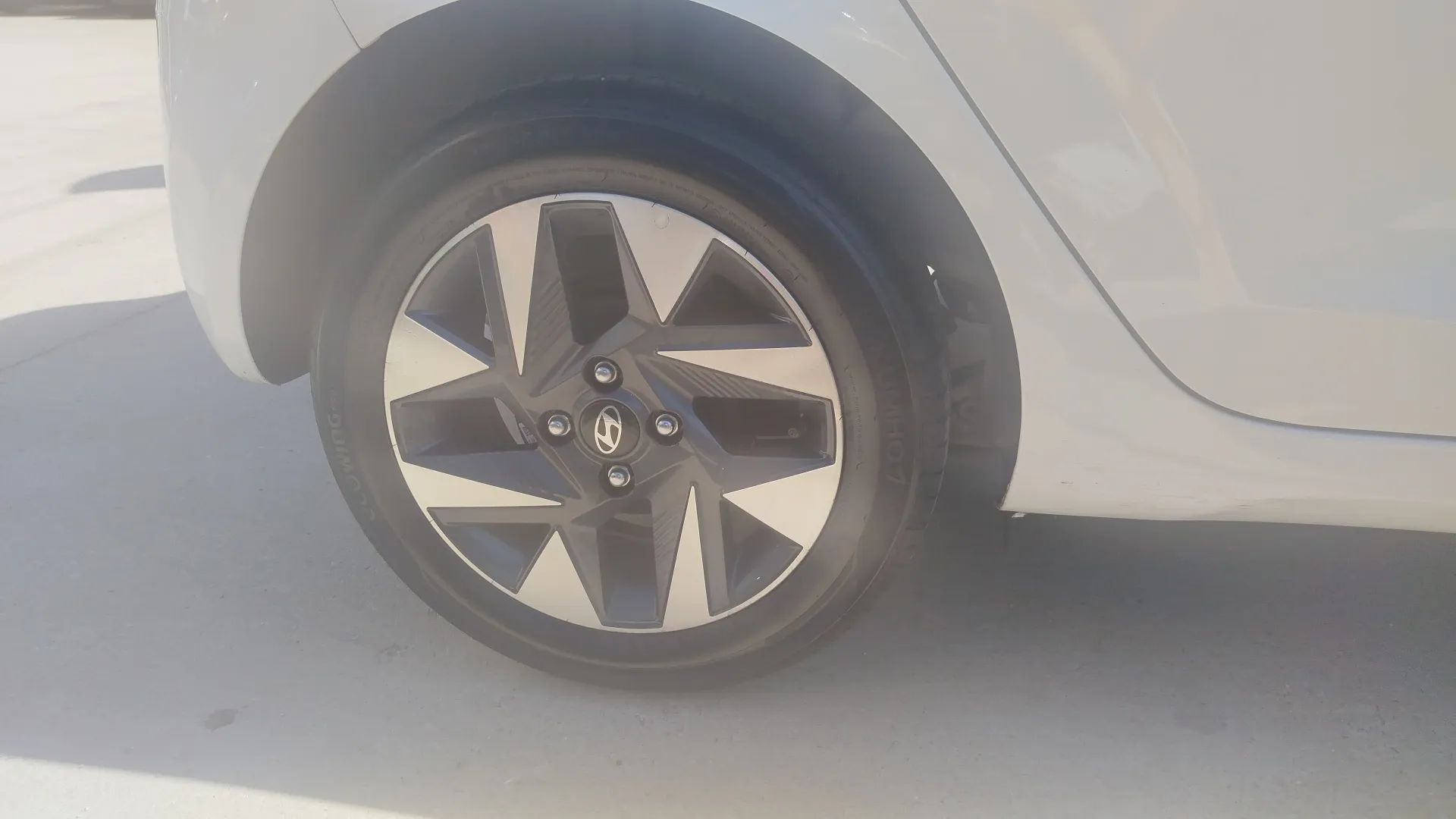 Hyundai i10 1.0 Klass - foto 17