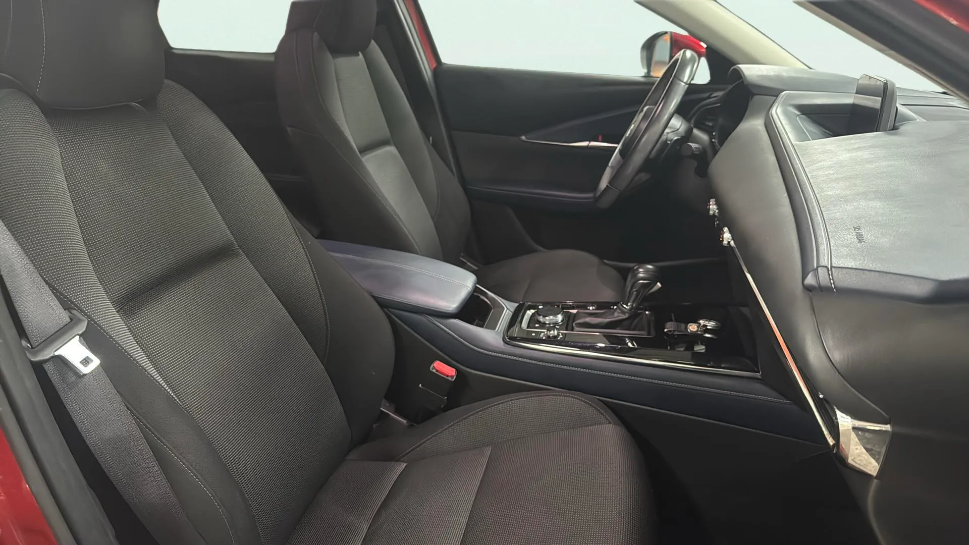 Mazda CX-30 SKYACTIV-X 2.0 Evolution - foto 12