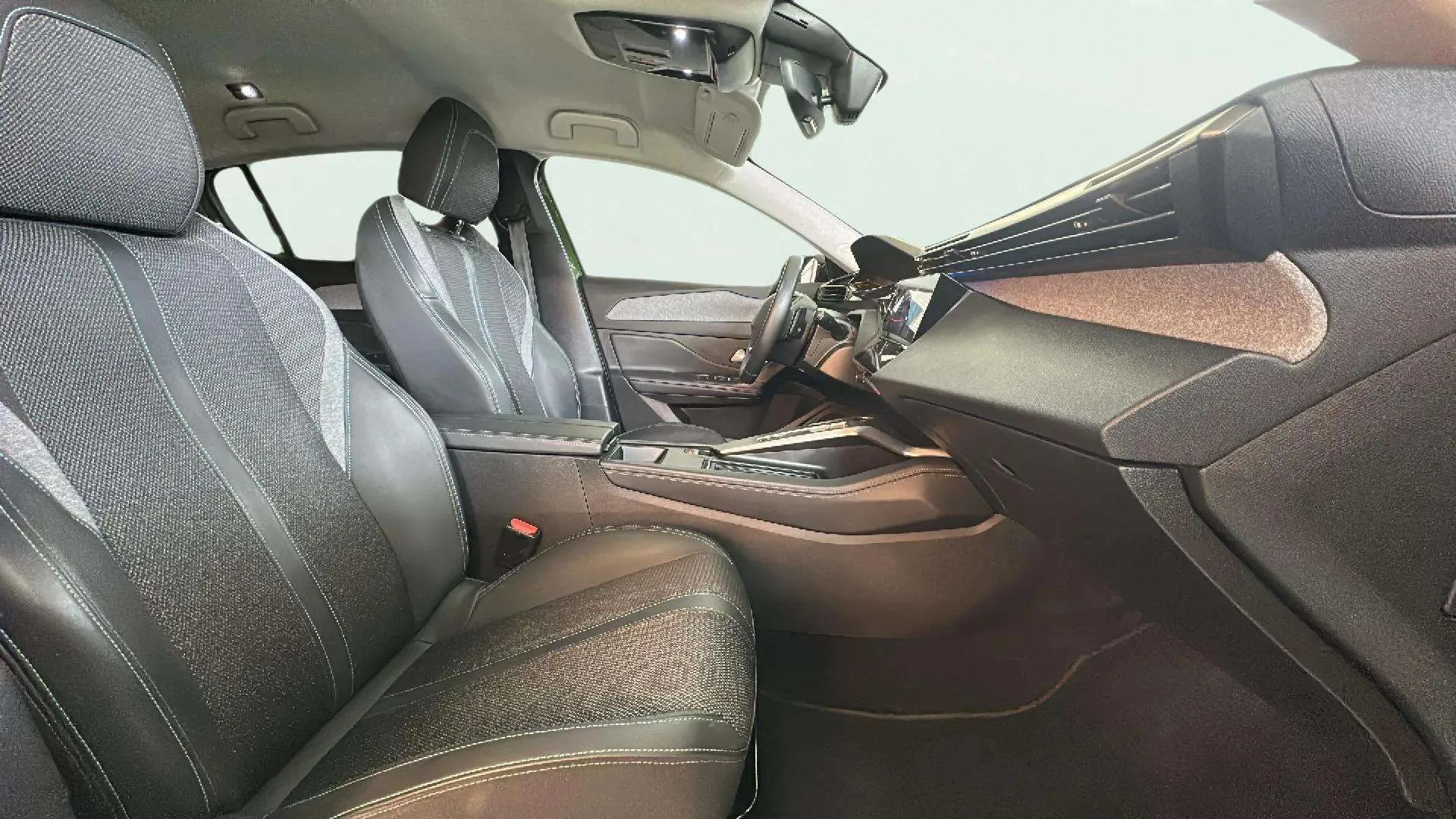 Peugeot 308 Allure Hybrid 180 eEAT8 - foto 10