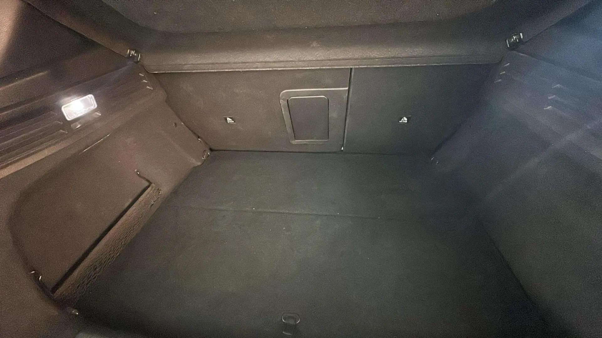Peugeot 308 Allure Hybrid 180 eEAT8 - foto 12