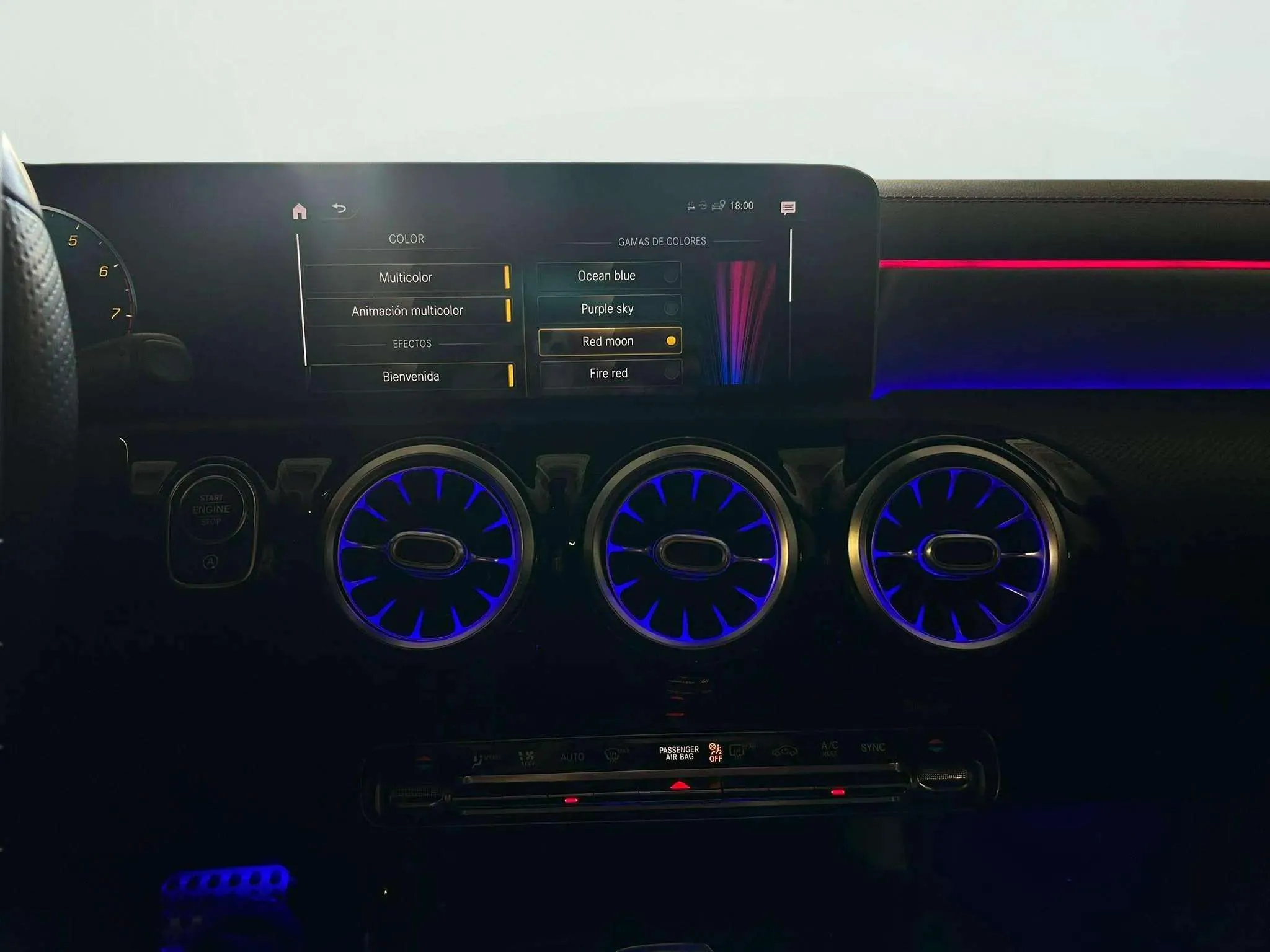 Mercedes-Benz CLA 180 Shooting Brake - foto 16