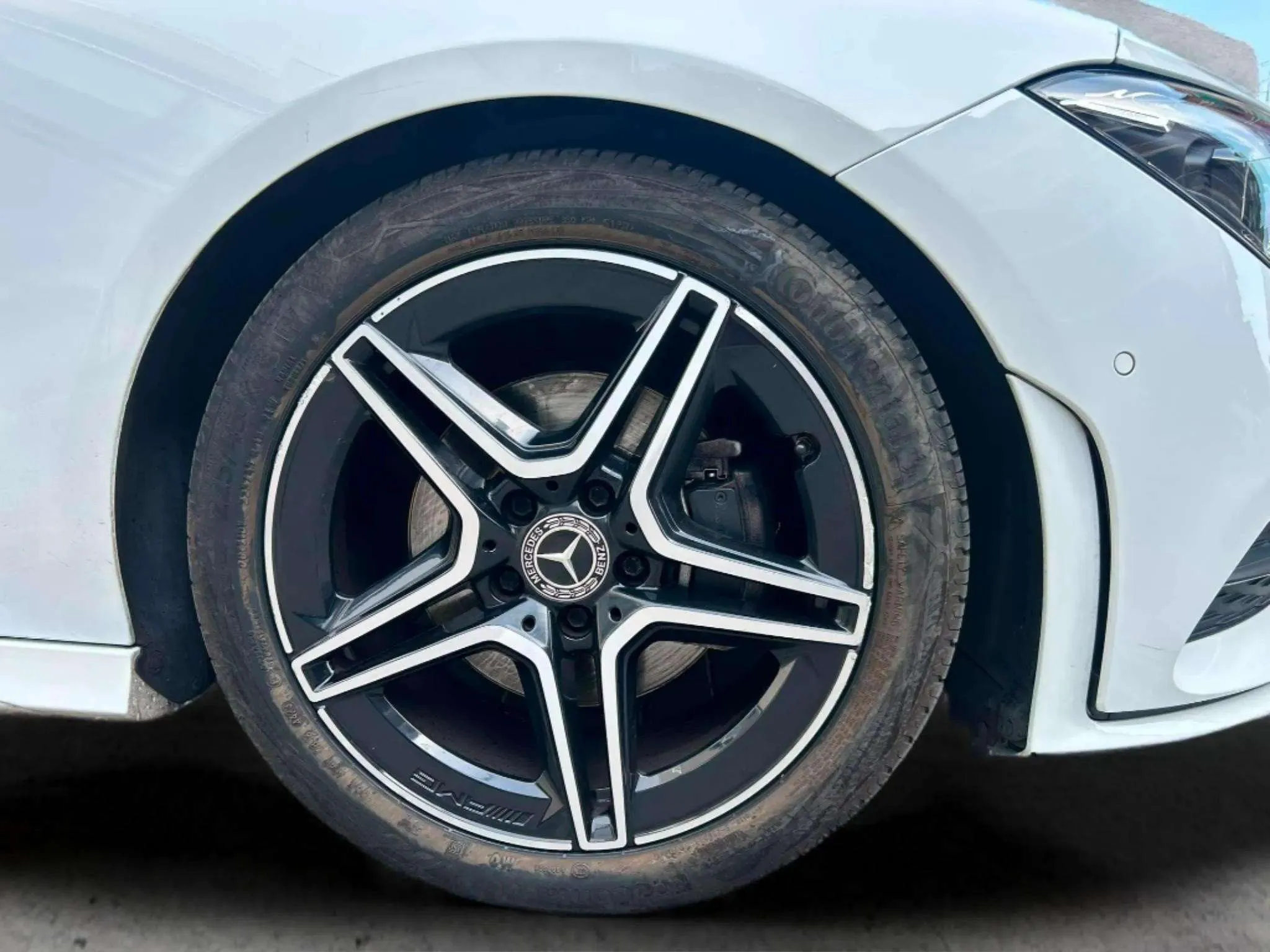 Mercedes-Benz CLA 180 Shooting Brake - foto 24