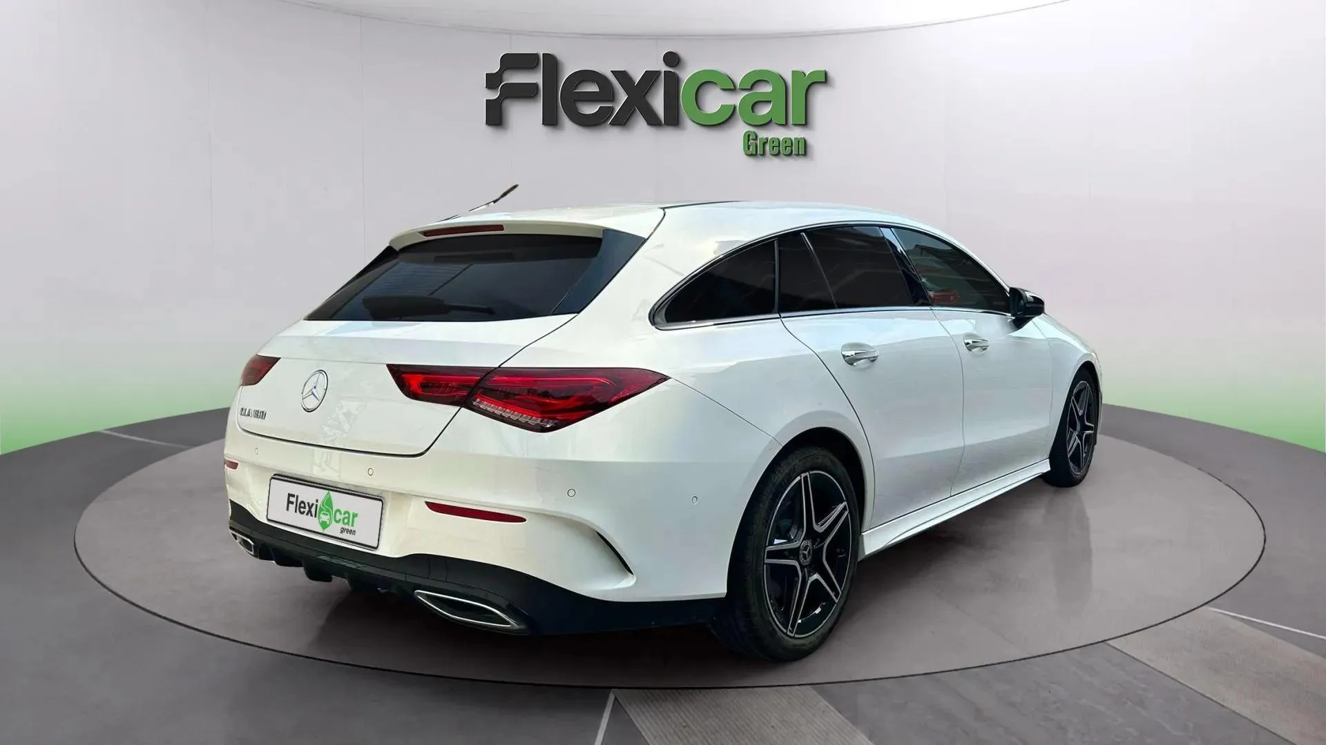 Mercedes-Benz CLA 180 Shooting Brake - foto 7
