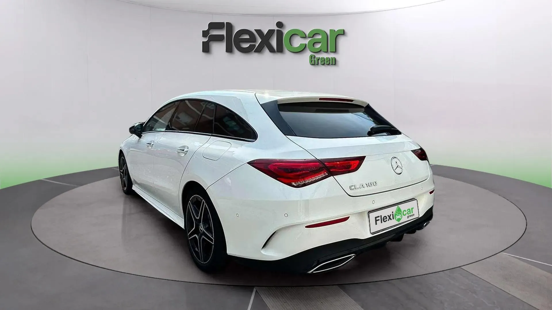 Mercedes-Benz CLA 180 Shooting Brake - foto 5