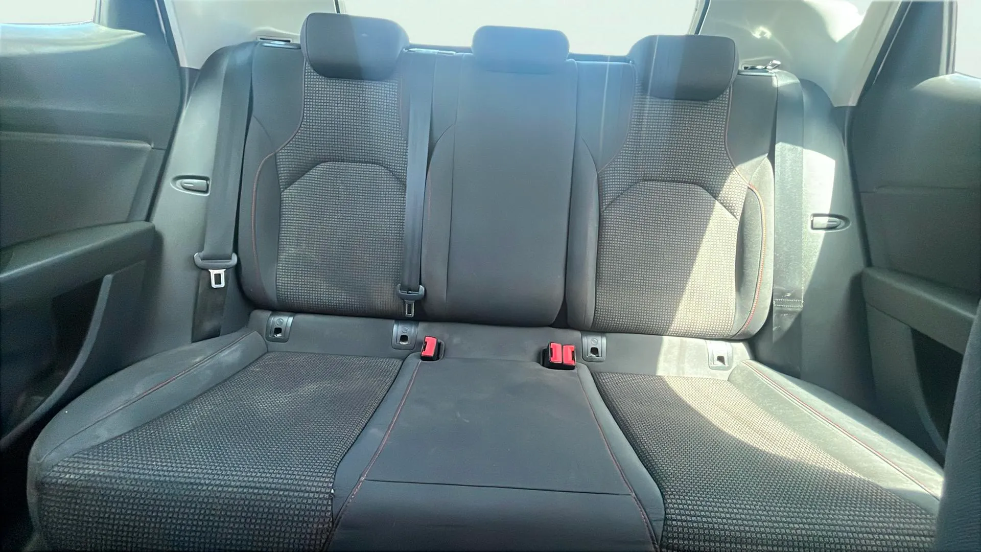 SEAT León 1.4 TSI FR - foto 12