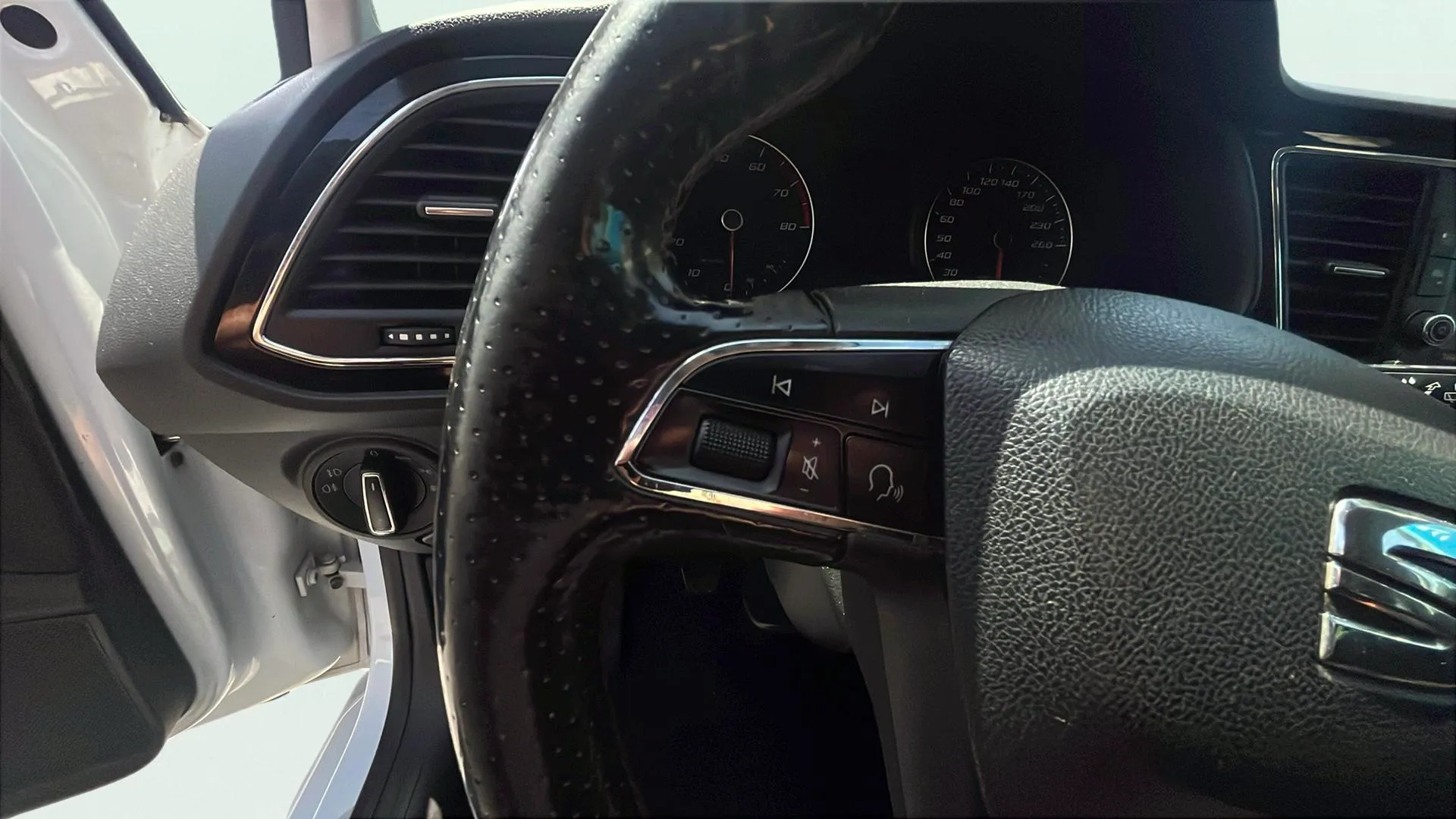 SEAT León 1.4 TSI FR - foto 23