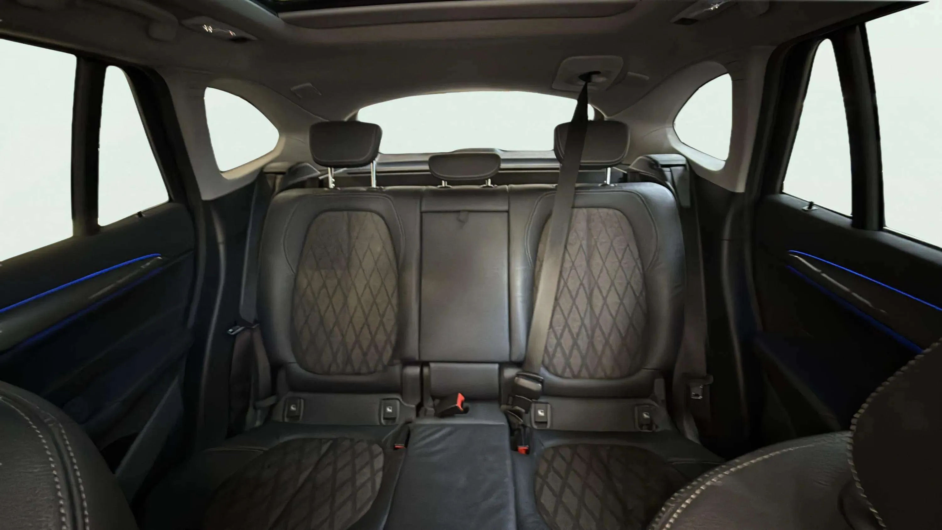 BMW X1 sDrive18d - foto 18
