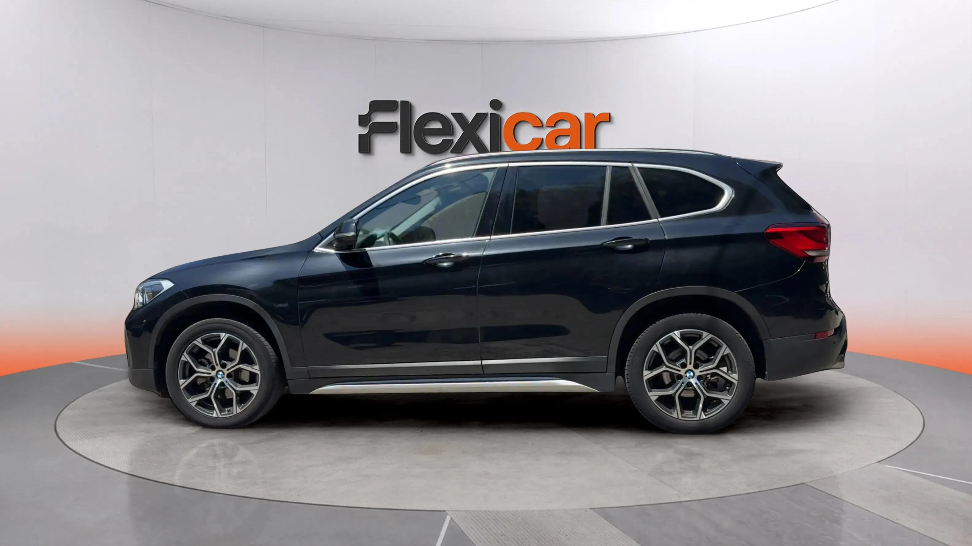 BMW X1 sDrive18d - foto 3