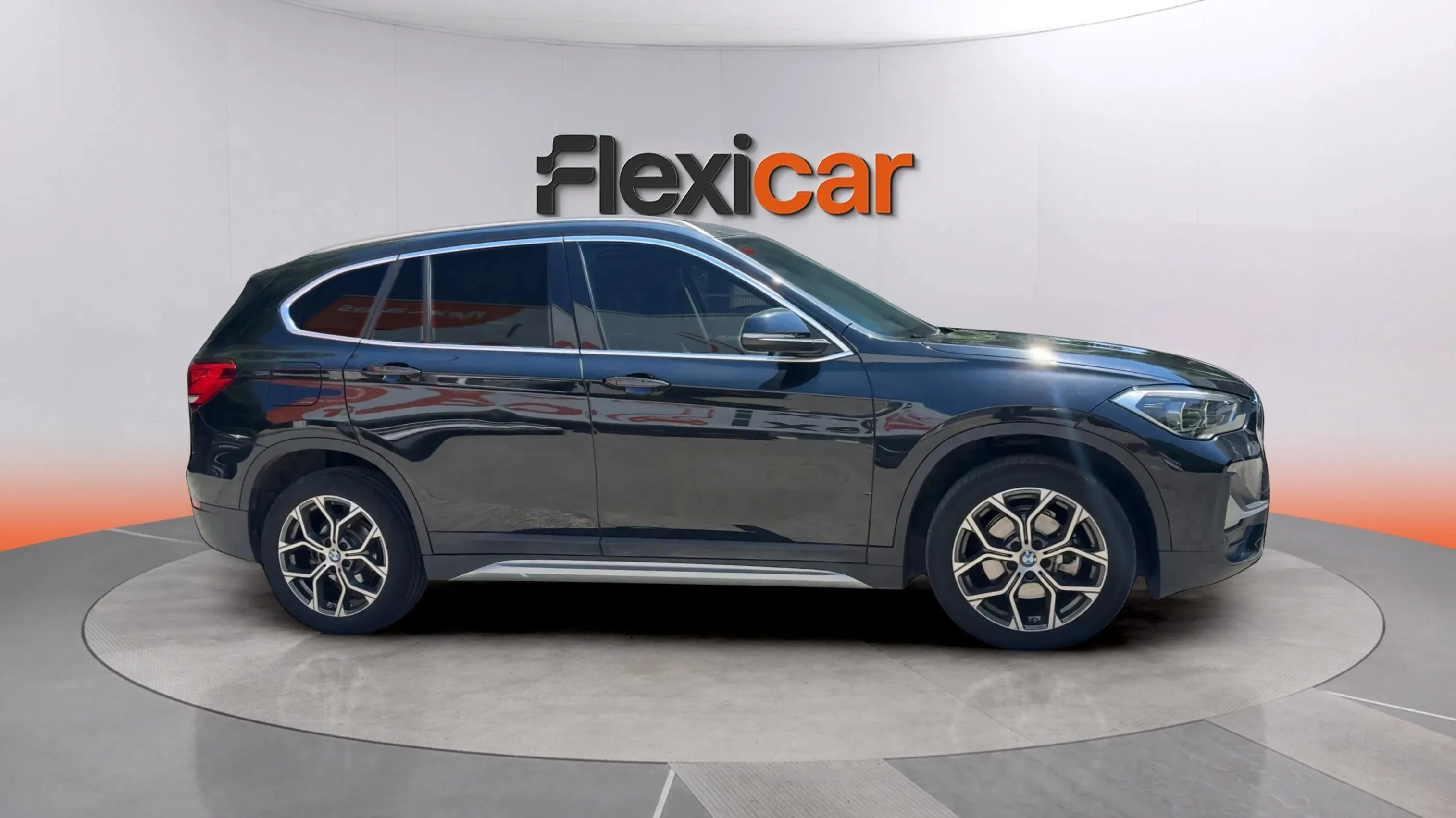 BMW X1 sDrive18d - foto 7