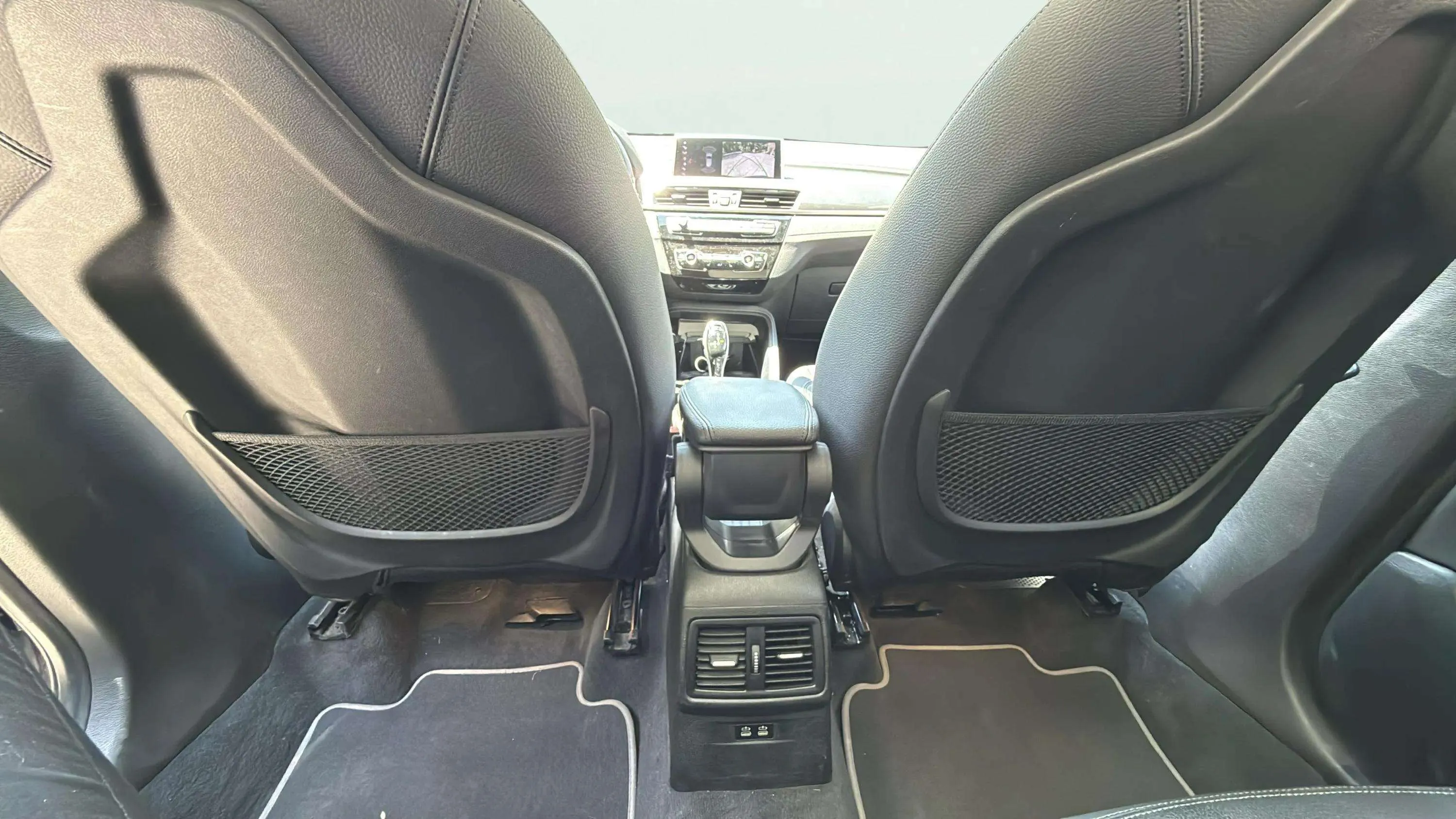BMW X1 sDrive18d - foto 17