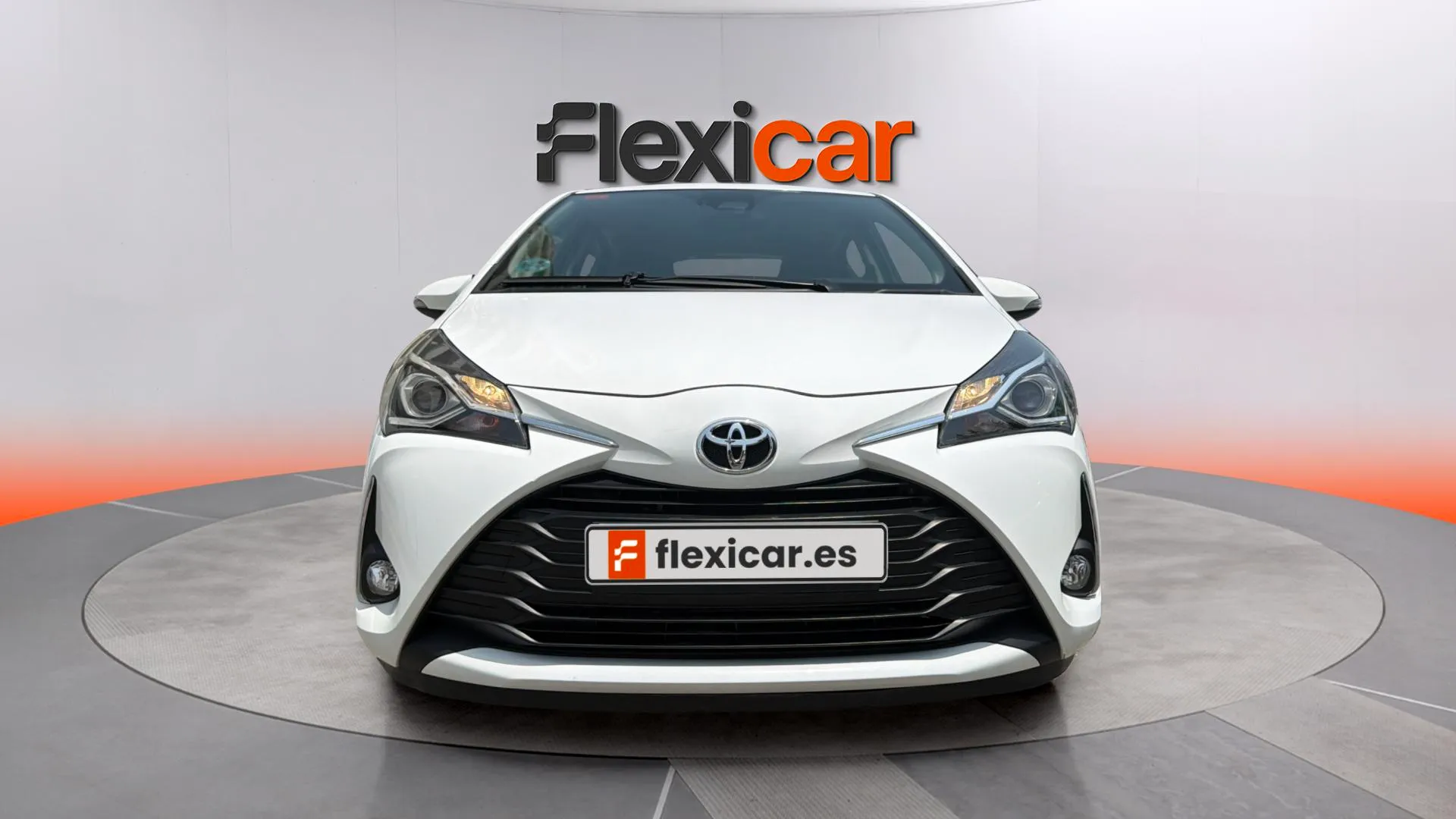 Toyota Yaris 1.0 70 Active - foto 2