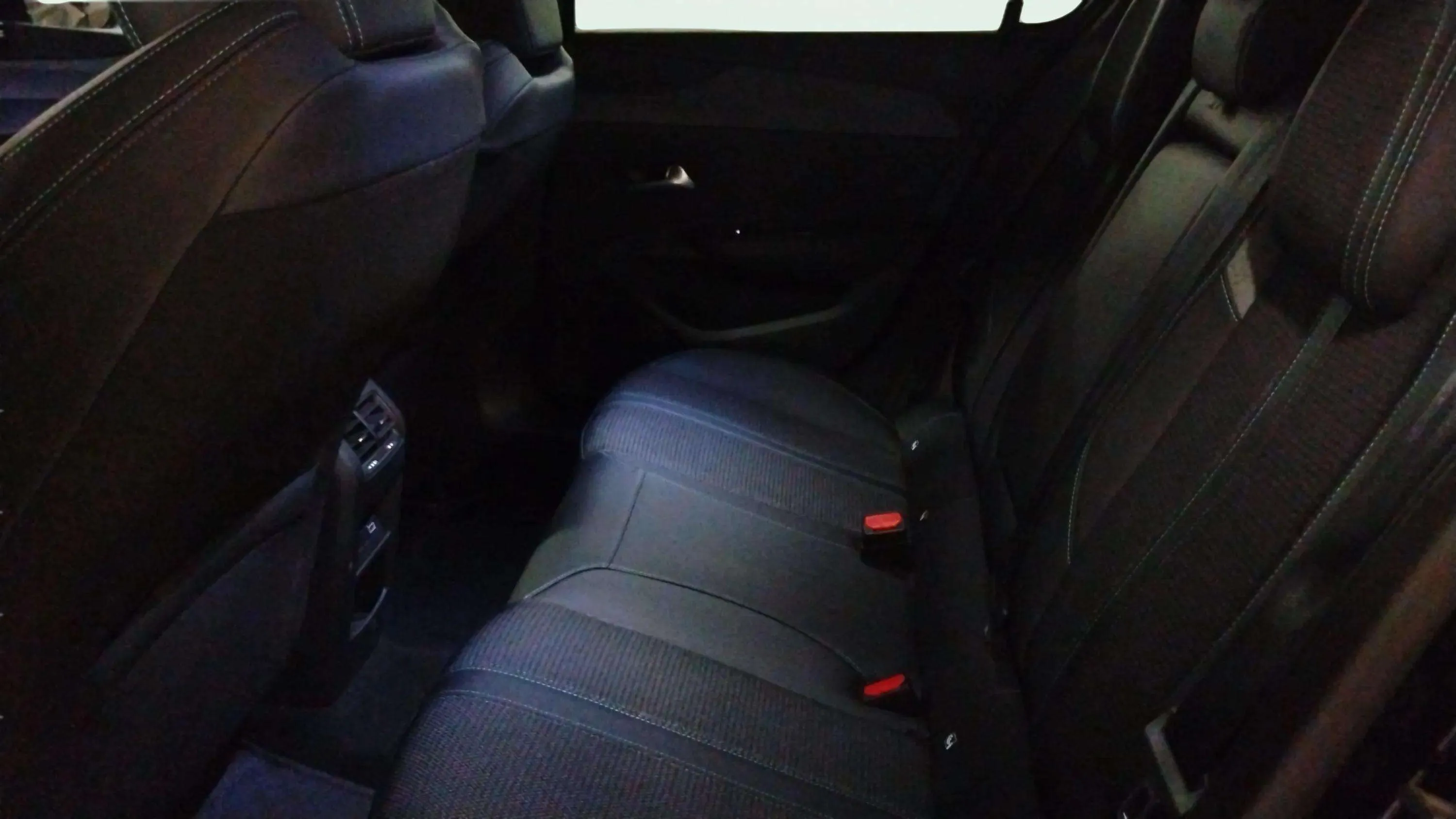 Peugeot 308 Active Hybrid 180 eEAT8 - foto 11