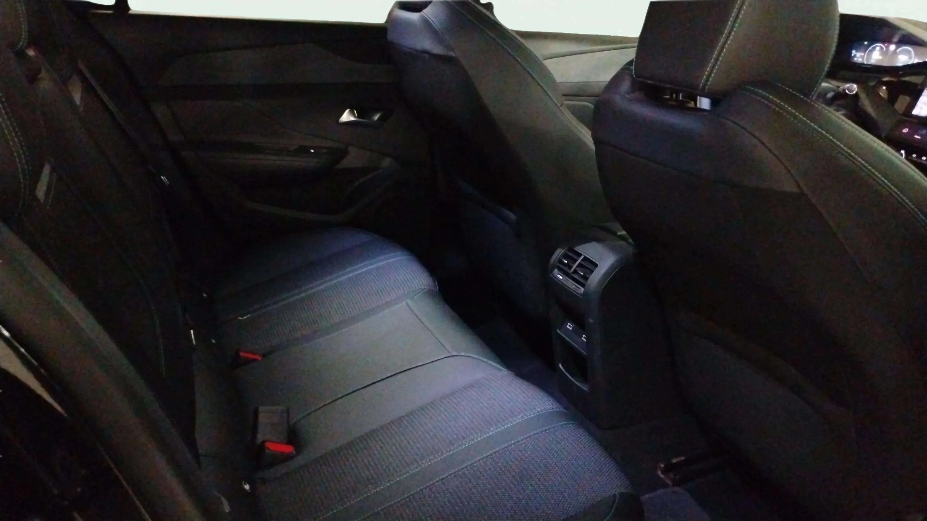 Peugeot 308 Active Hybrid 180 eEAT8 - foto 13