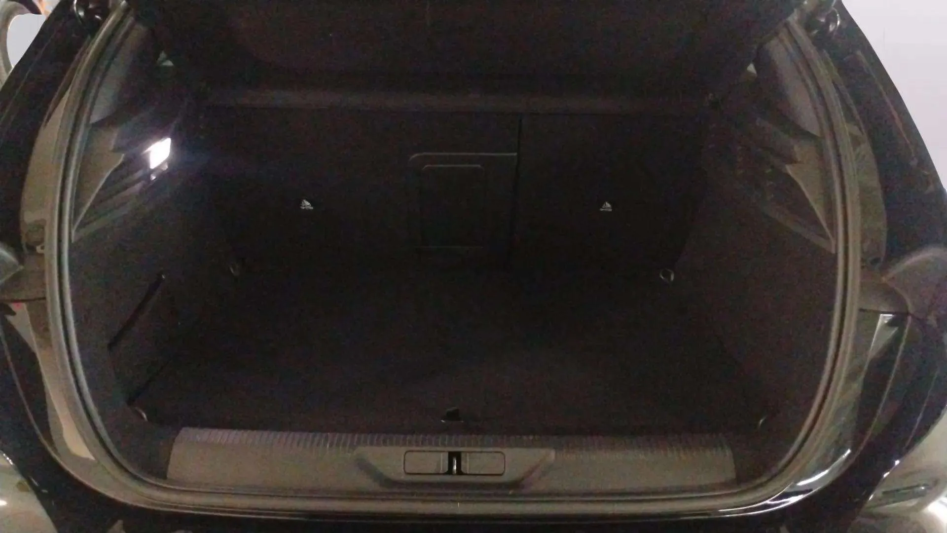 Peugeot 308 Active Hybrid 180 eEAT8 - foto 25