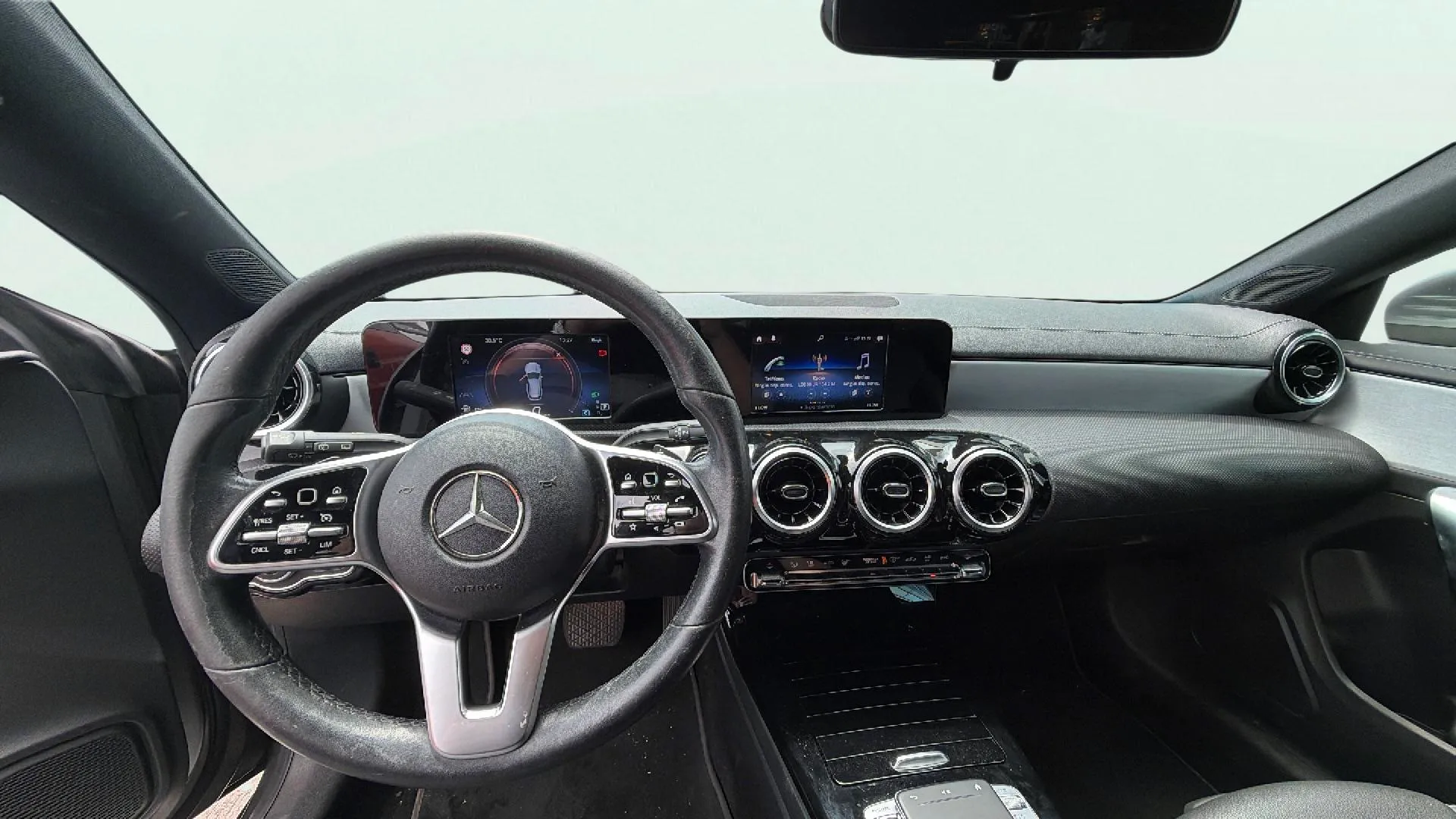 Mercedes-Benz CLA 200 Shooting Brake - foto 11