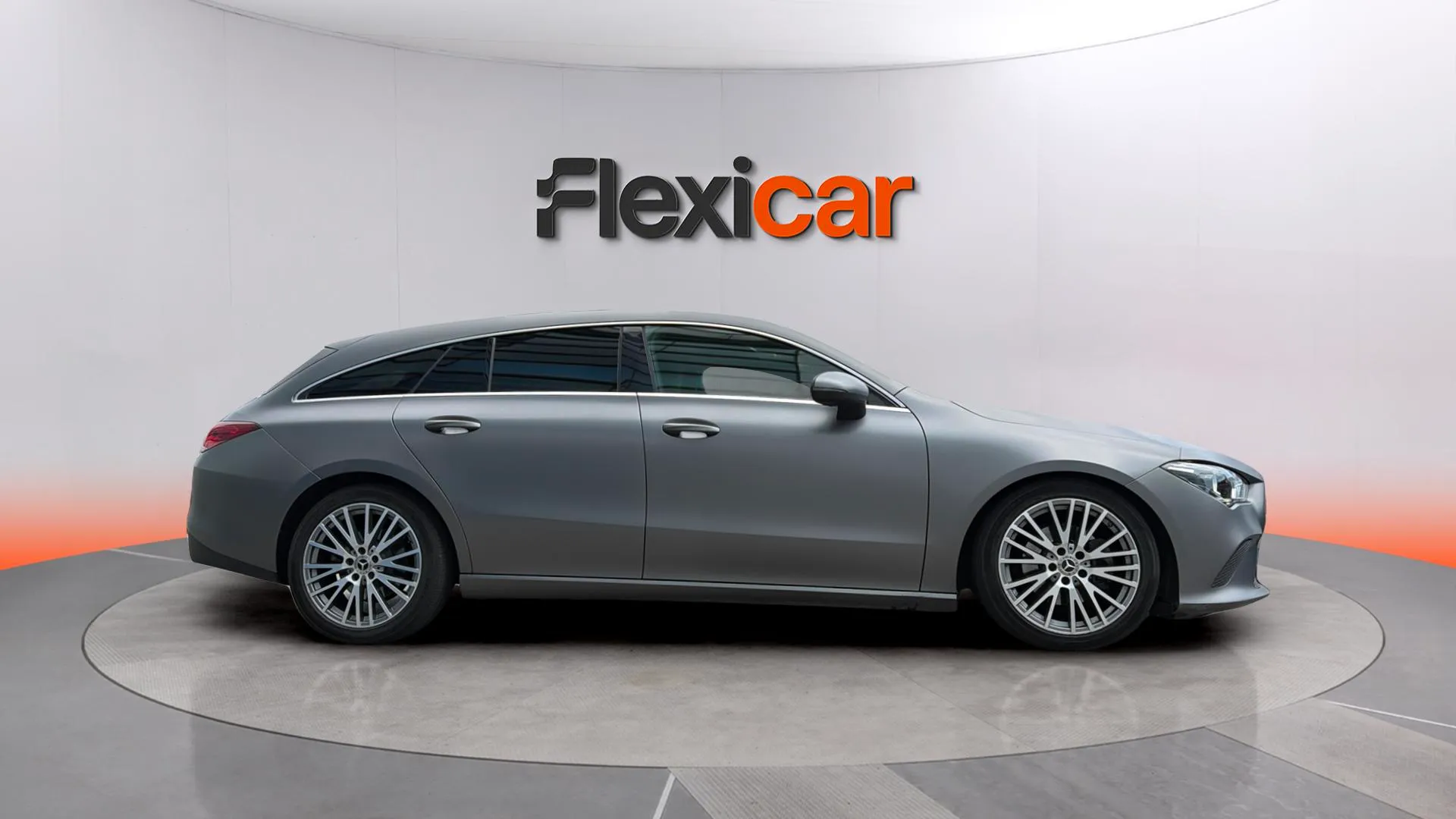 Mercedes-Benz CLA 200 Shooting Brake - foto 8
