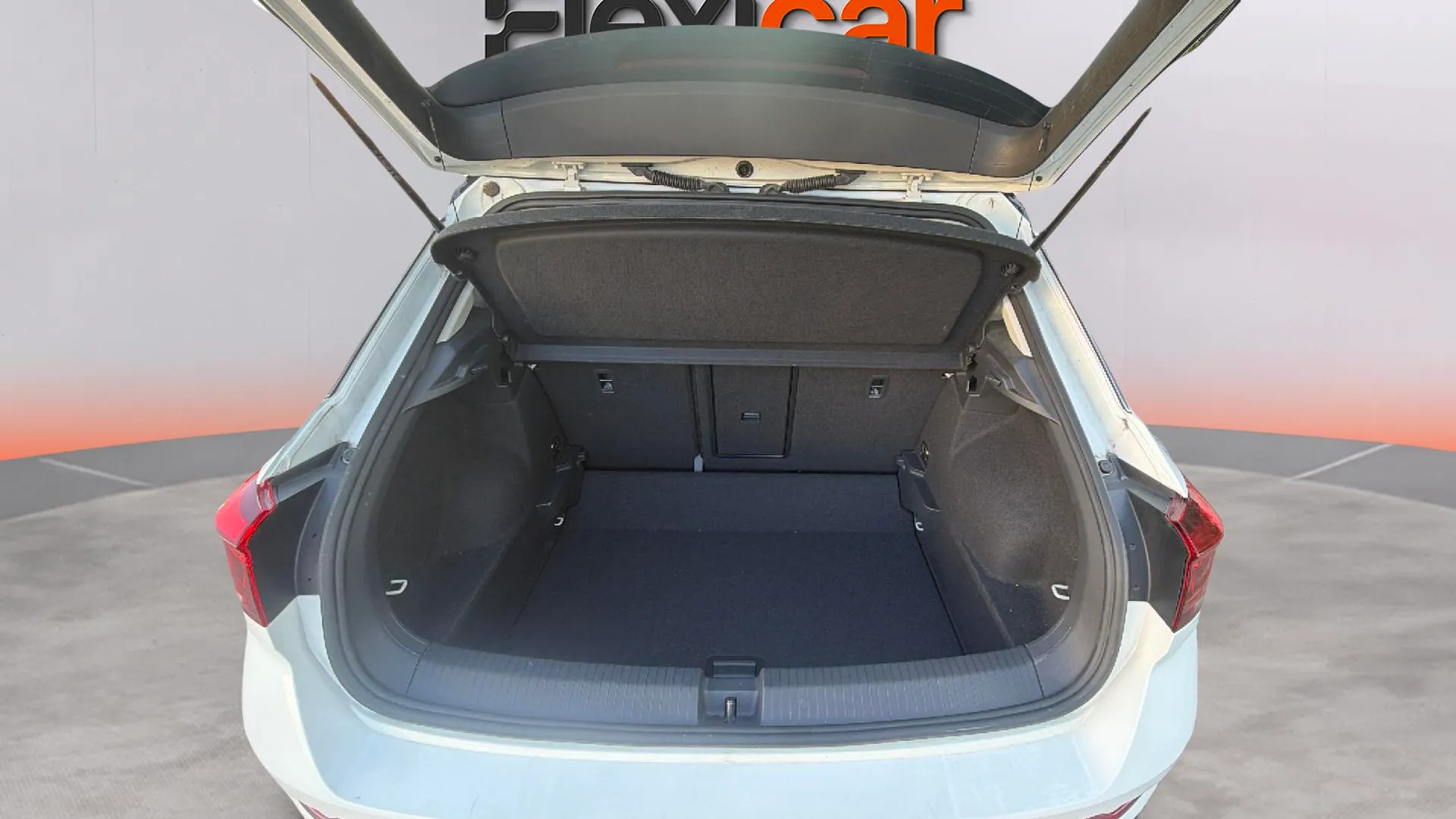 Volkswagen T-Roc Advance 1.5 TSI - foto 9