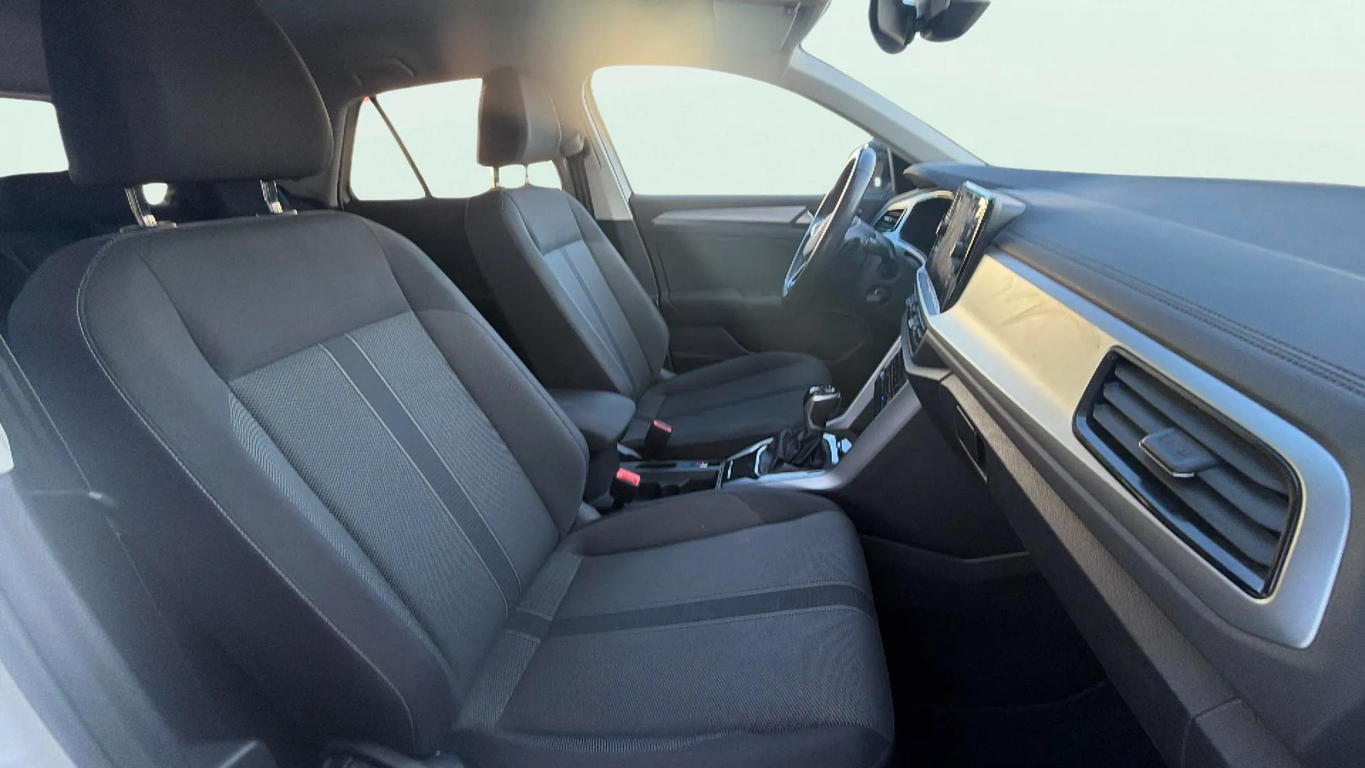 Volkswagen T-Roc Advance 1.5 TSI - foto 11