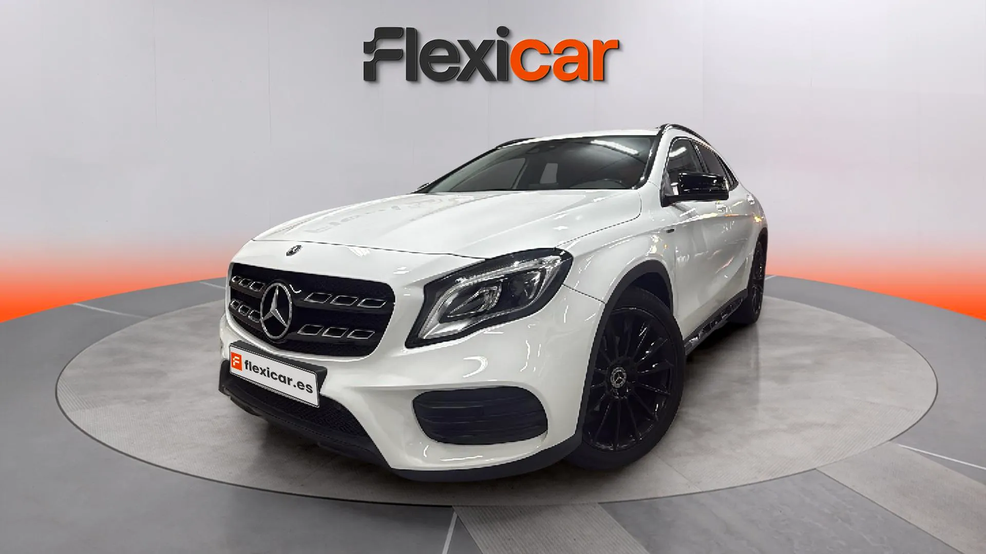 Mercedes-Benz GLA 180 - foto 3
