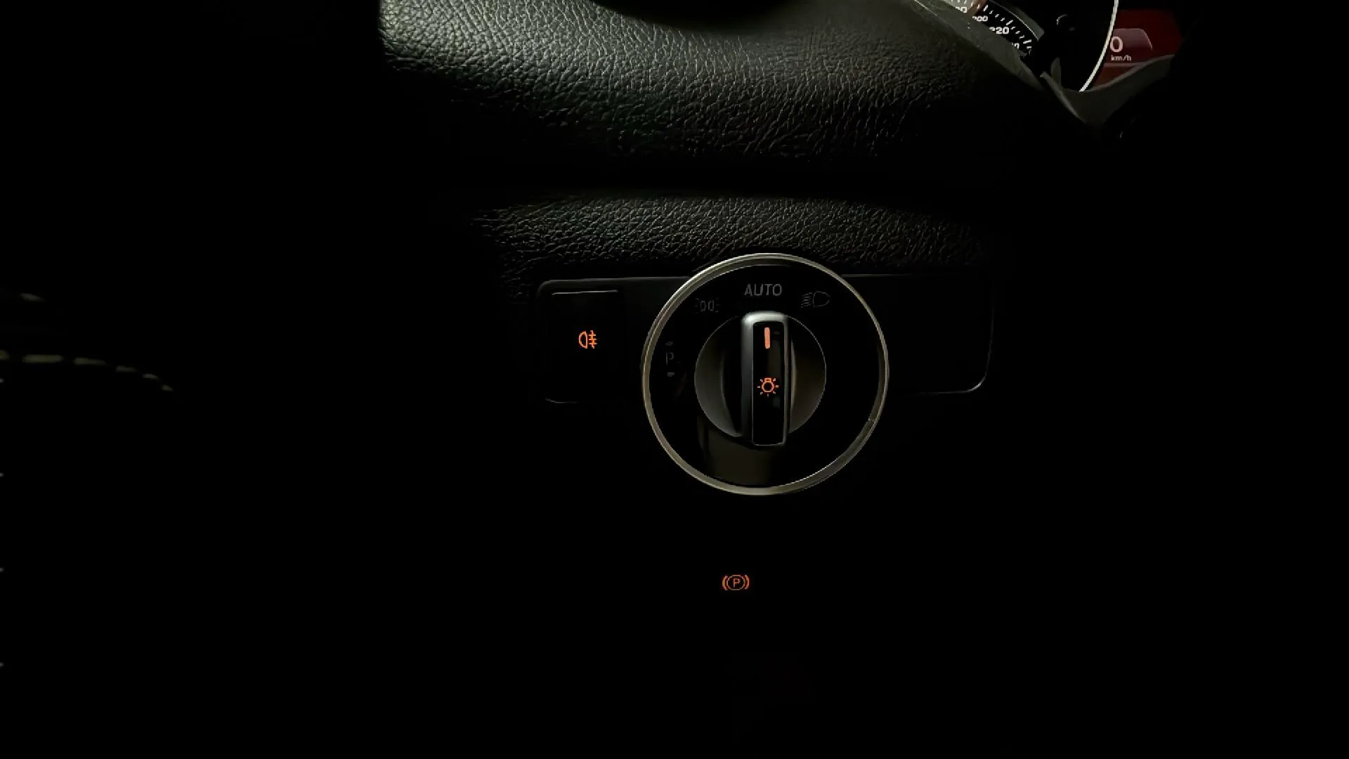 Mercedes-Benz GLA 180 - foto 14