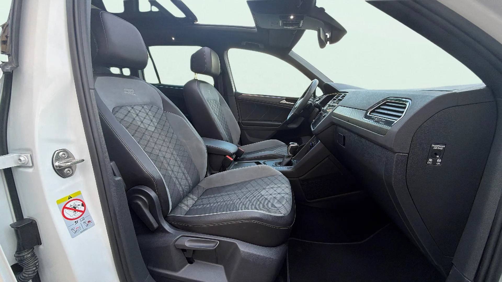 Volkswagen Tiguan R-Line 2.0 TDI DSG - foto 14