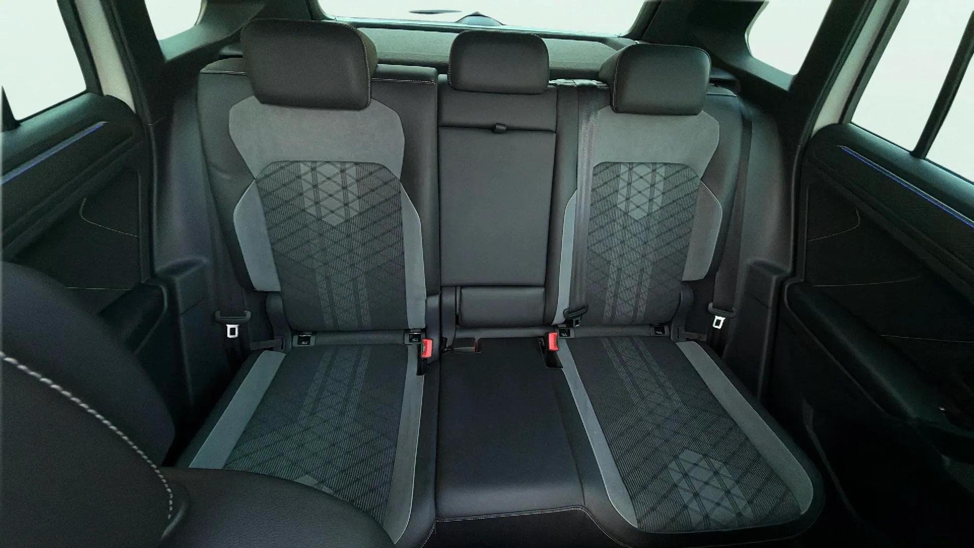 Volkswagen Tiguan R-Line 2.0 TDI DSG - foto 15