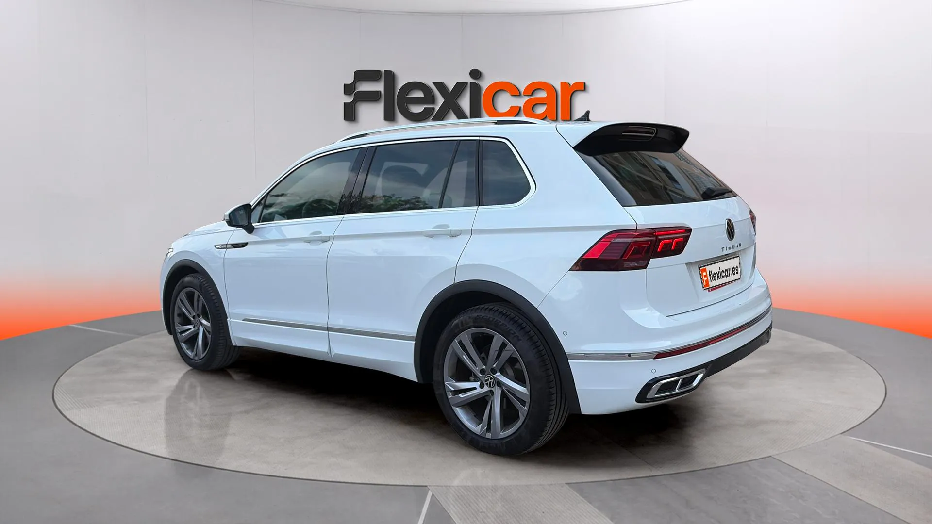 Volkswagen Tiguan R-Line 2.0 TDI DSG - foto 5