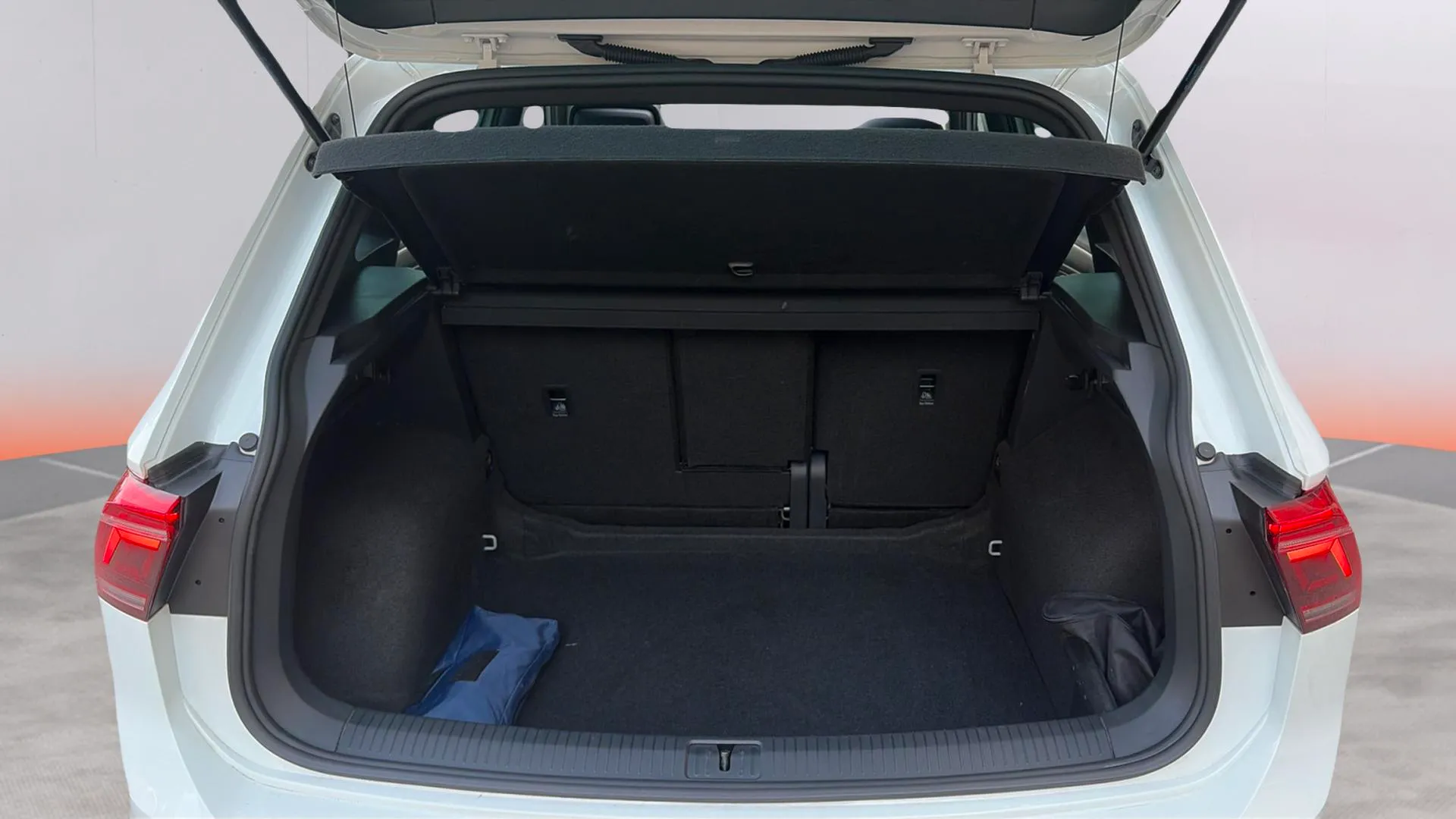 Volkswagen Tiguan R-Line 2.0 TDI DSG - foto 17