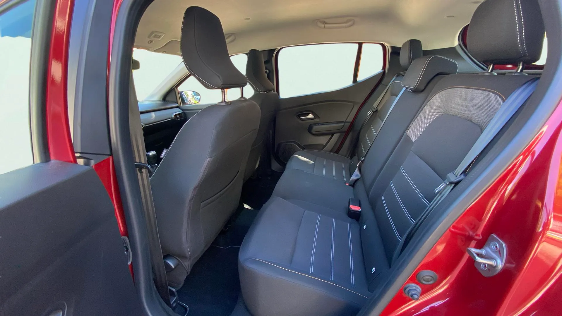 Dacia Sandero Stepway Essential TCe 1.0 SS - foto 14