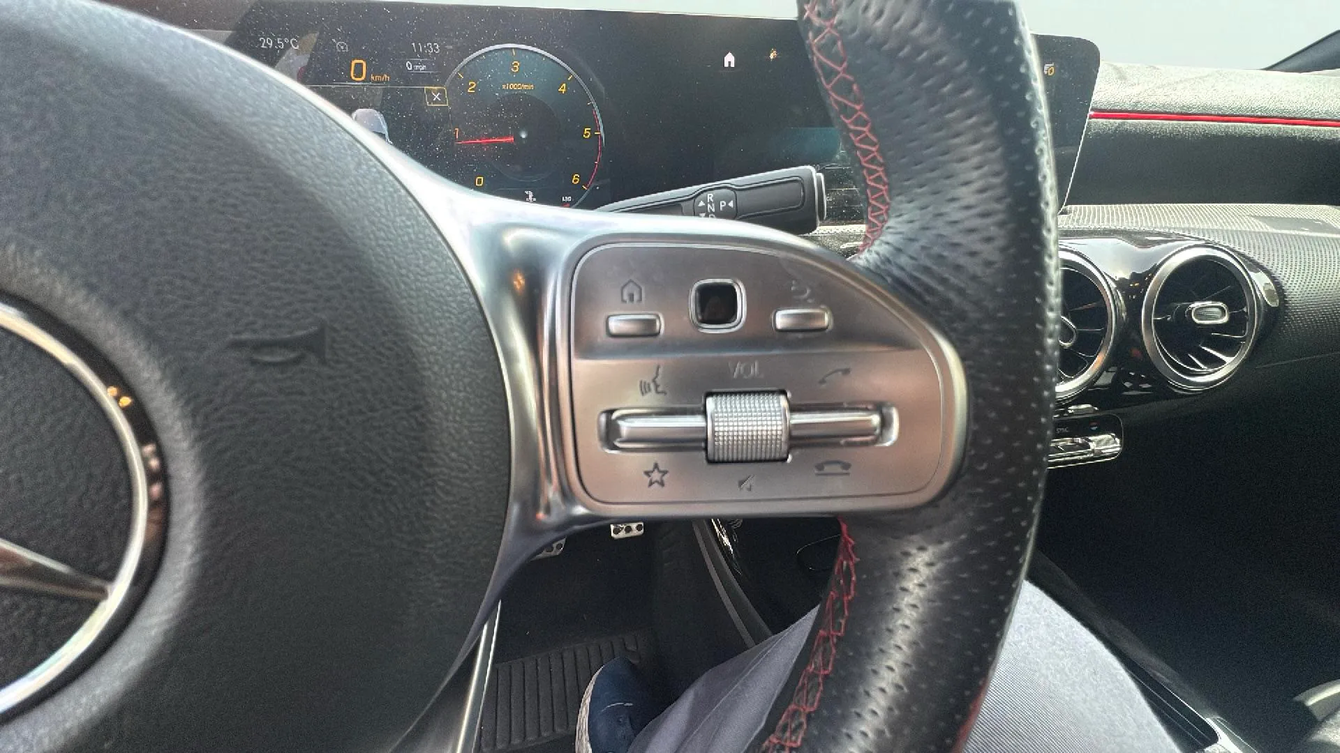 Mercedes-Benz Clase A A 180 d - foto 18
