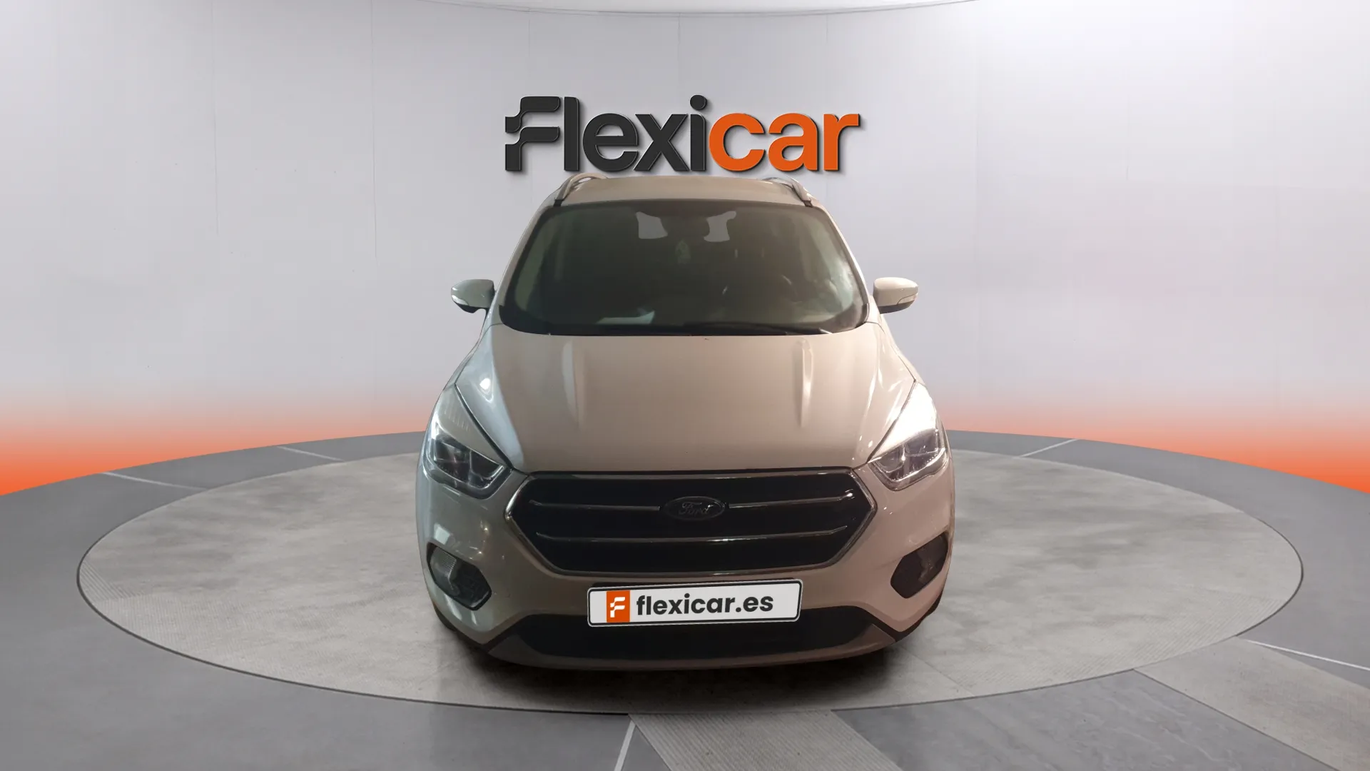 Ford Kuga 1.5 EcoBoost 4x2 Titanium - foto 2
