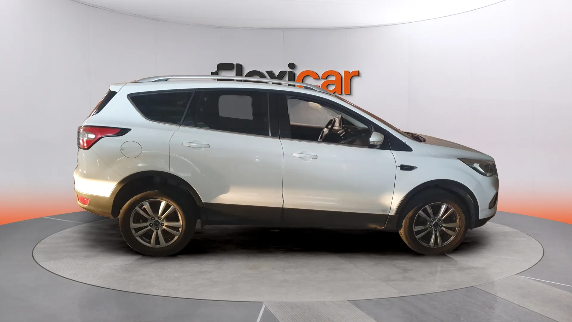 Ford Kuga 1.5 EcoBoost 4x2 Titanium - foto 3