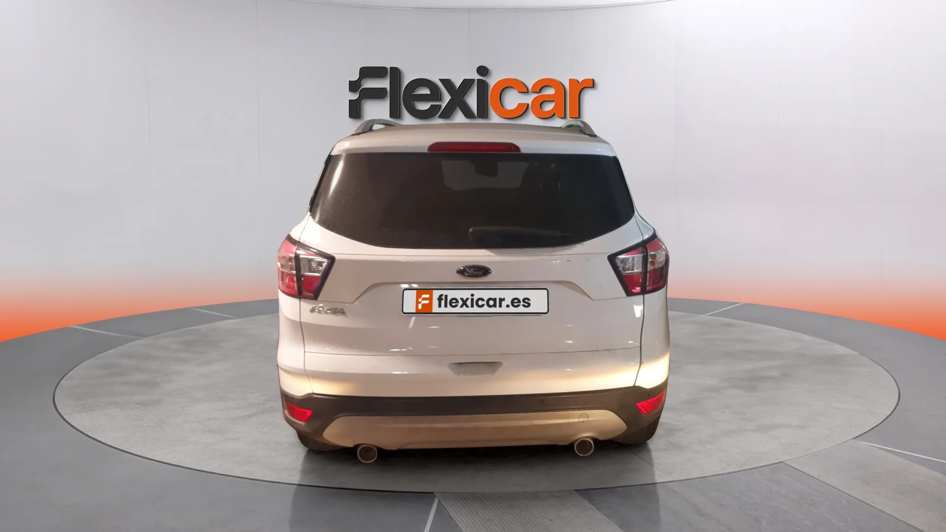 Ford Kuga 1.5 EcoBoost 4x2 Titanium - foto 4