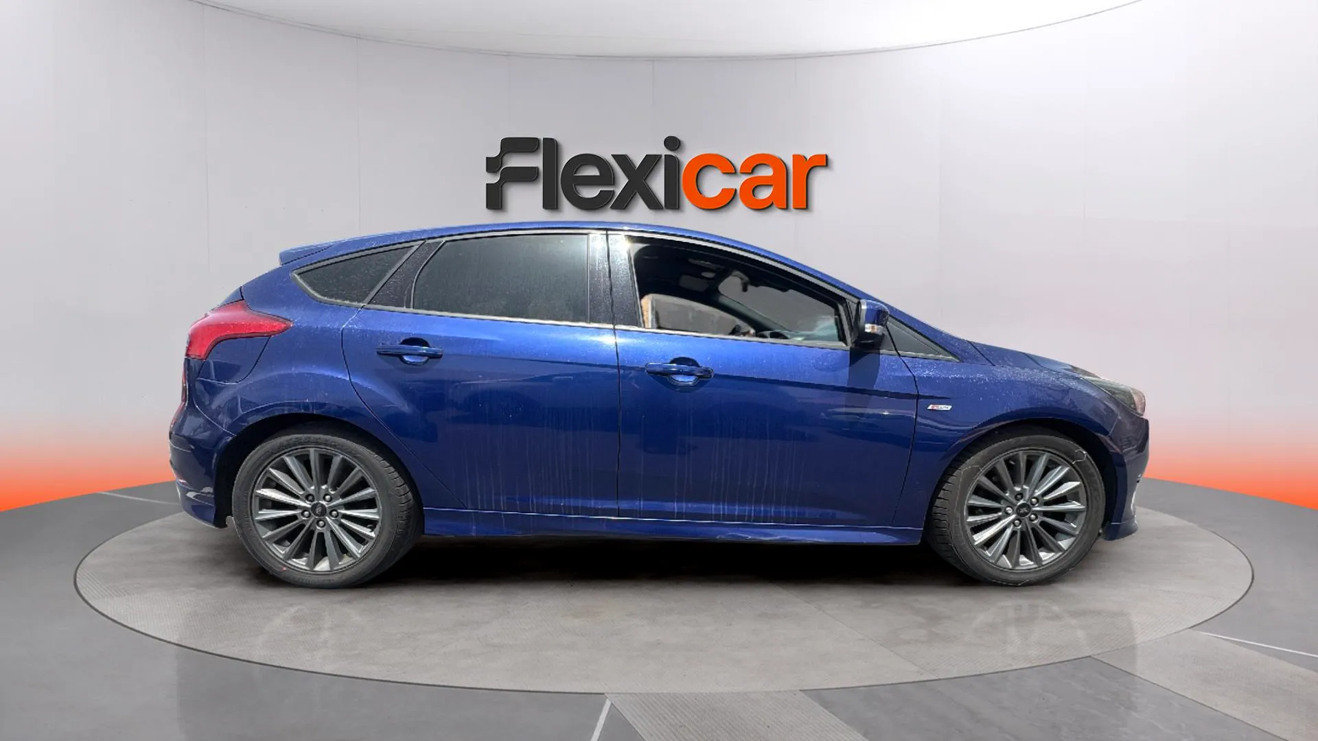 Ford Focus 1.0 EcoBoost ST-Line - foto 7