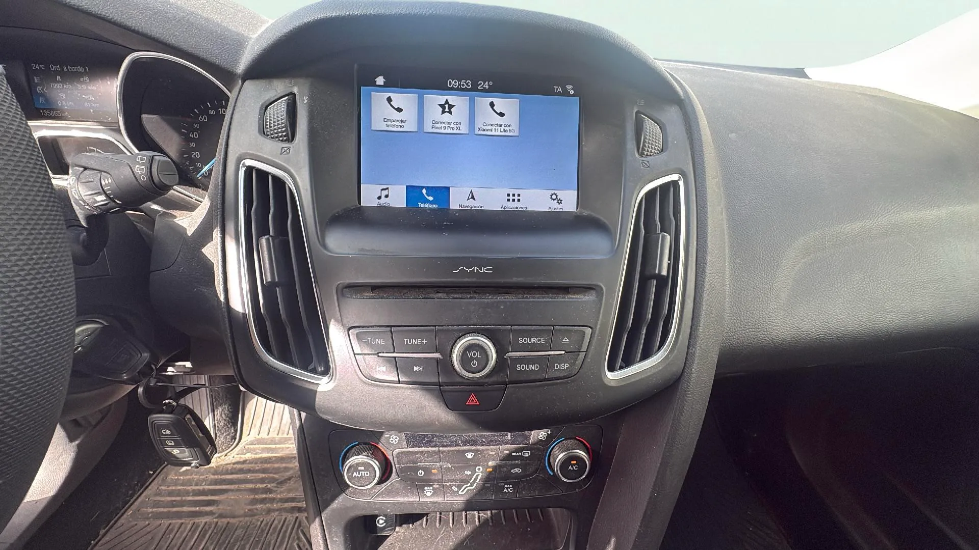 Ford Focus 1.0 EcoBoost Titanium - foto 9
