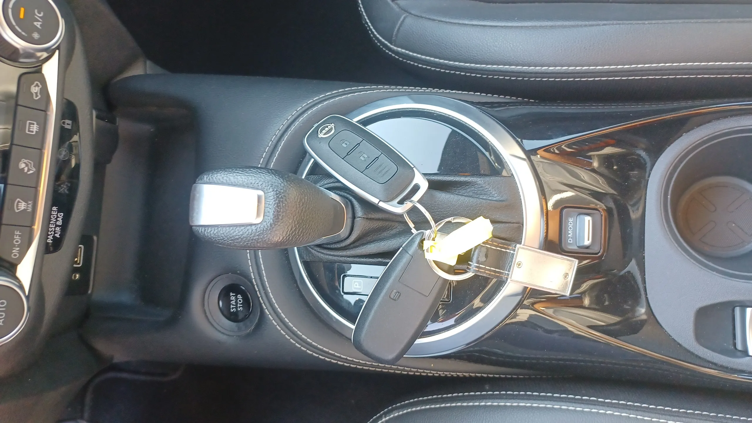 Nissan Juke 1.6 Hybrid Première Edition - foto 19