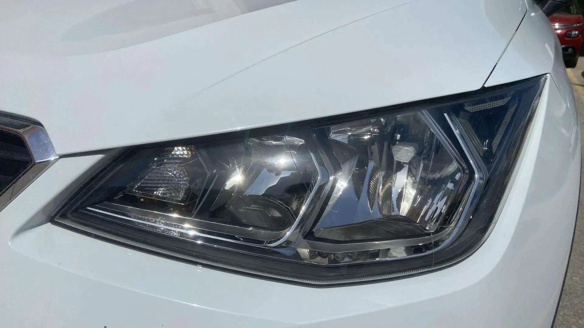 SEAT Arona 1.5 TSI FR - foto 10