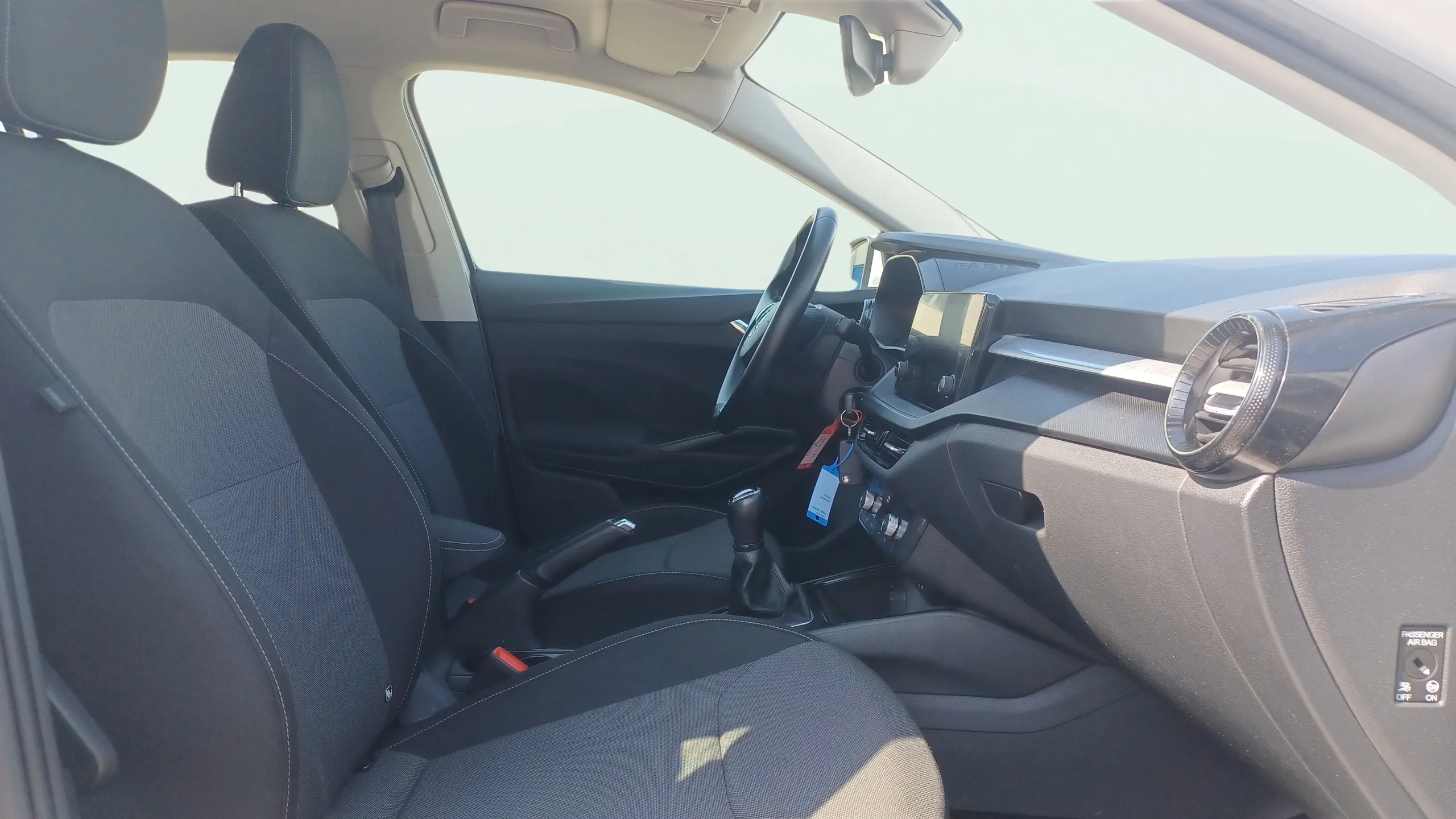 Škoda Fabia 1.0 TSI Active - foto 13