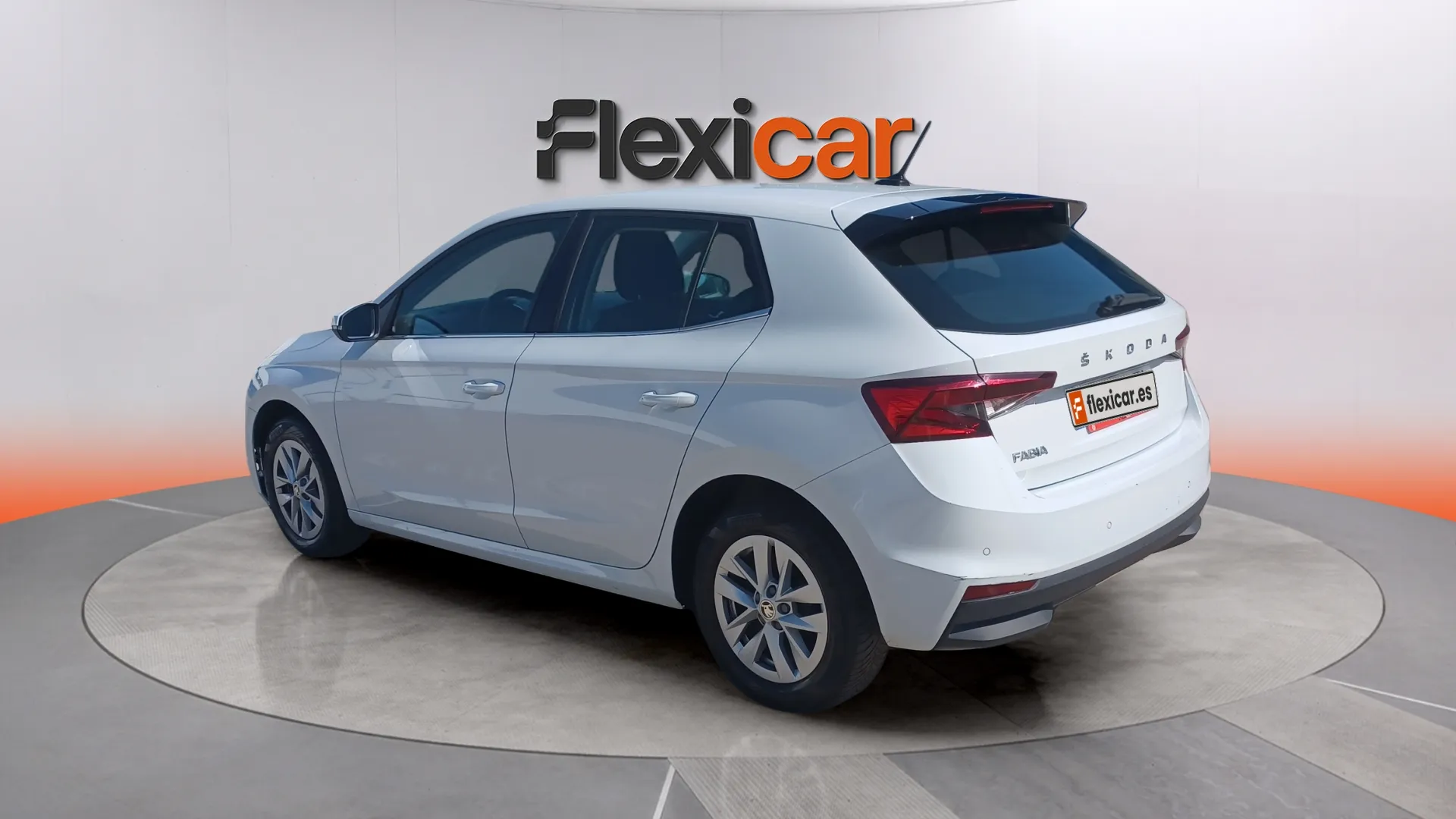 Škoda Fabia 1.0 TSI Active - foto 7