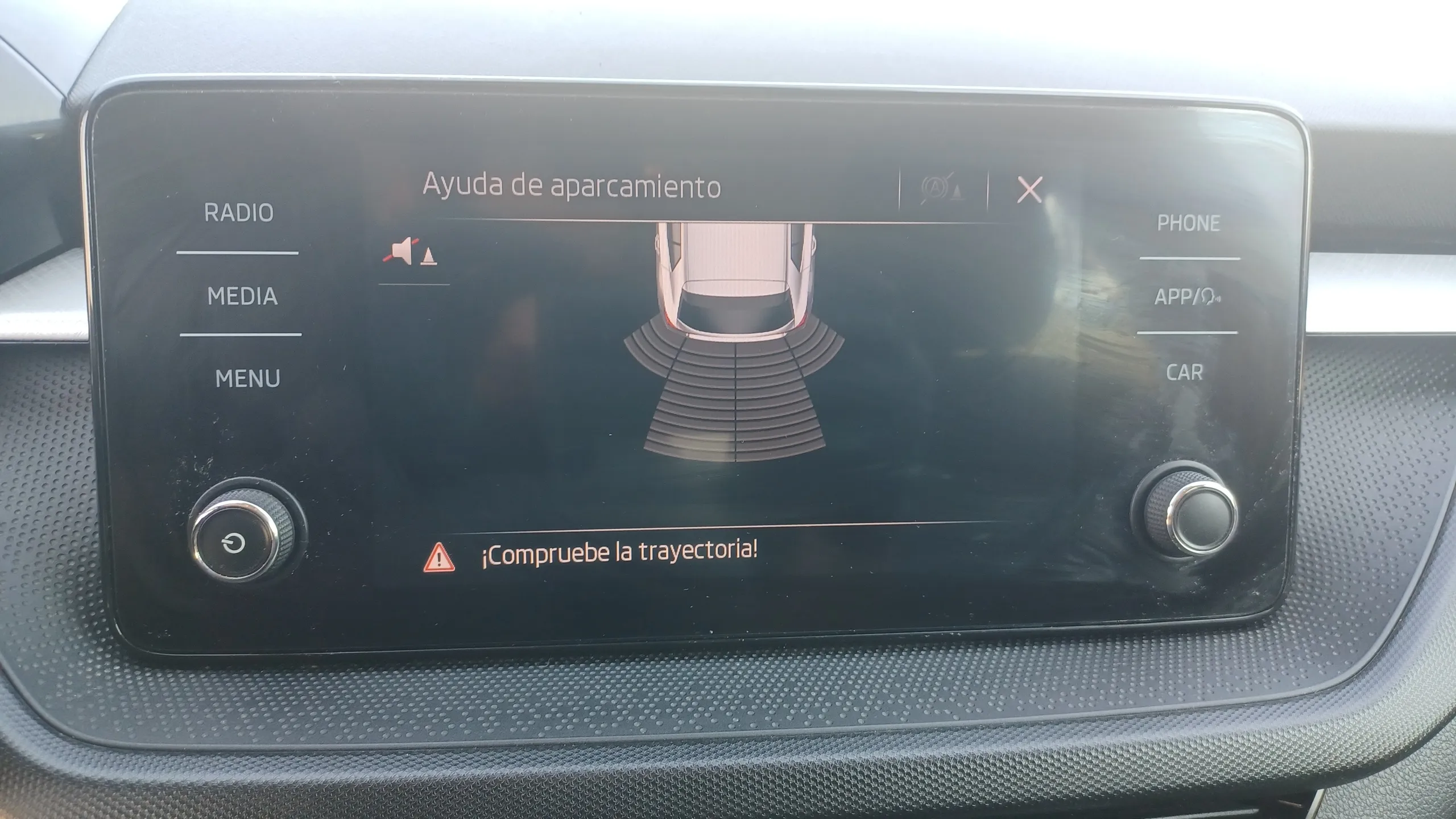 Škoda Fabia 1.0 TSI Active - foto 21
