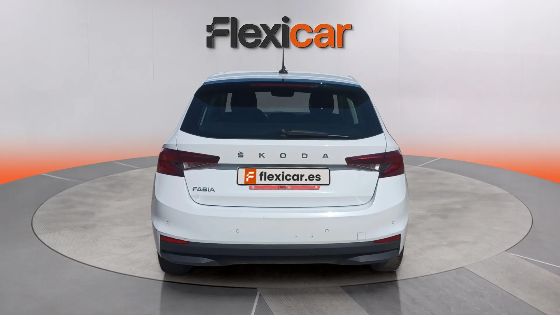 Škoda Fabia 1.0 TSI Active - foto 4