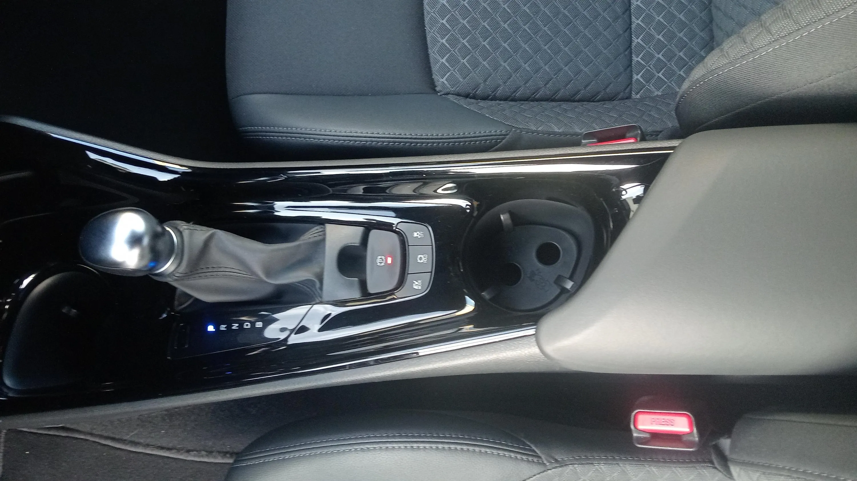 Toyota C-HR 1.8 140H Active - foto 23