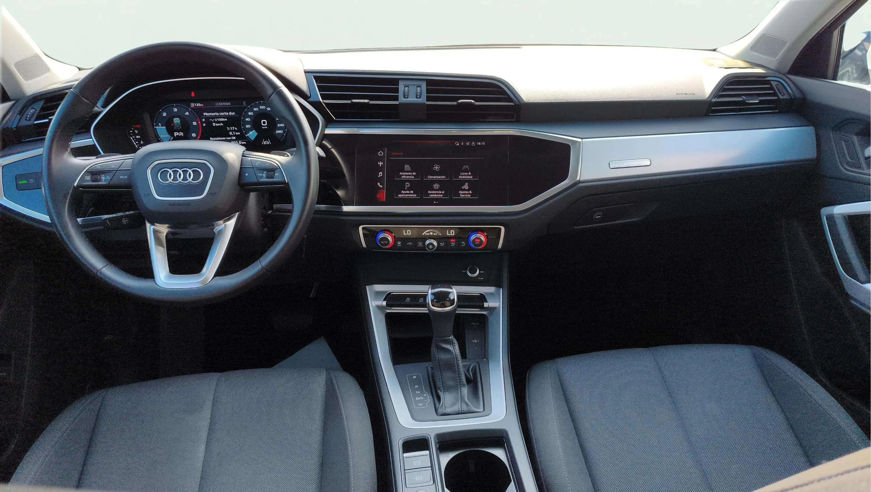 Audi Q3 35 TDI quattro - foto 12