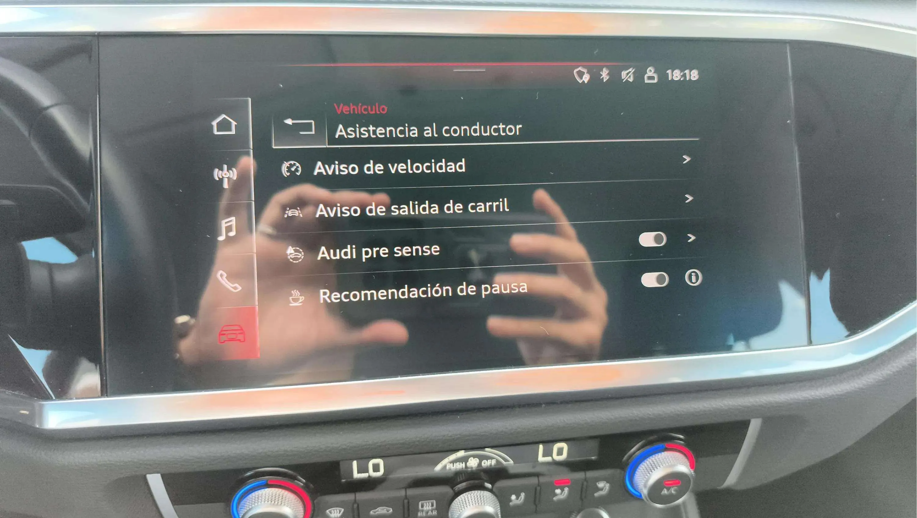 Audi Q3 35 TDI quattro - foto 22