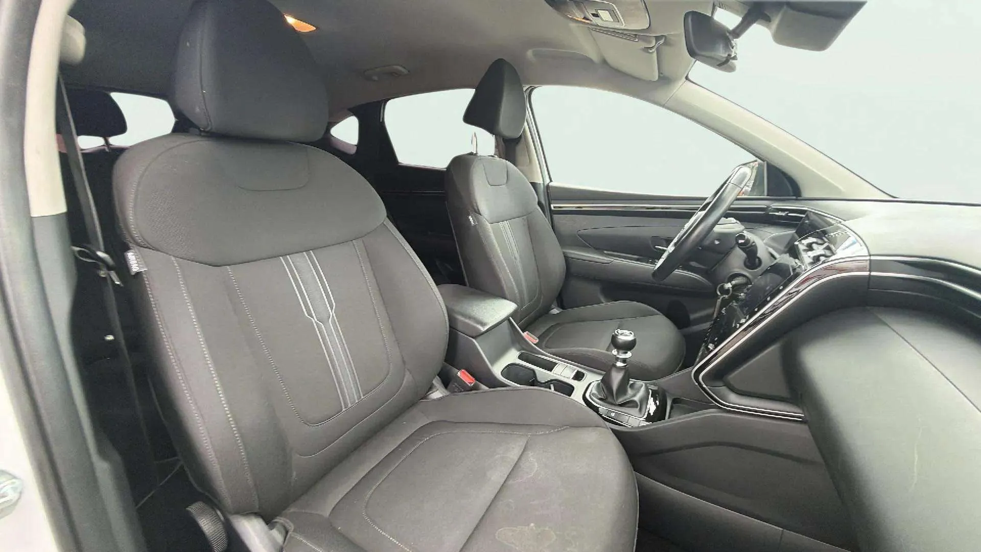 Hyundai Tucson 1.6 CRDi 48V Maxx DCT - foto 19