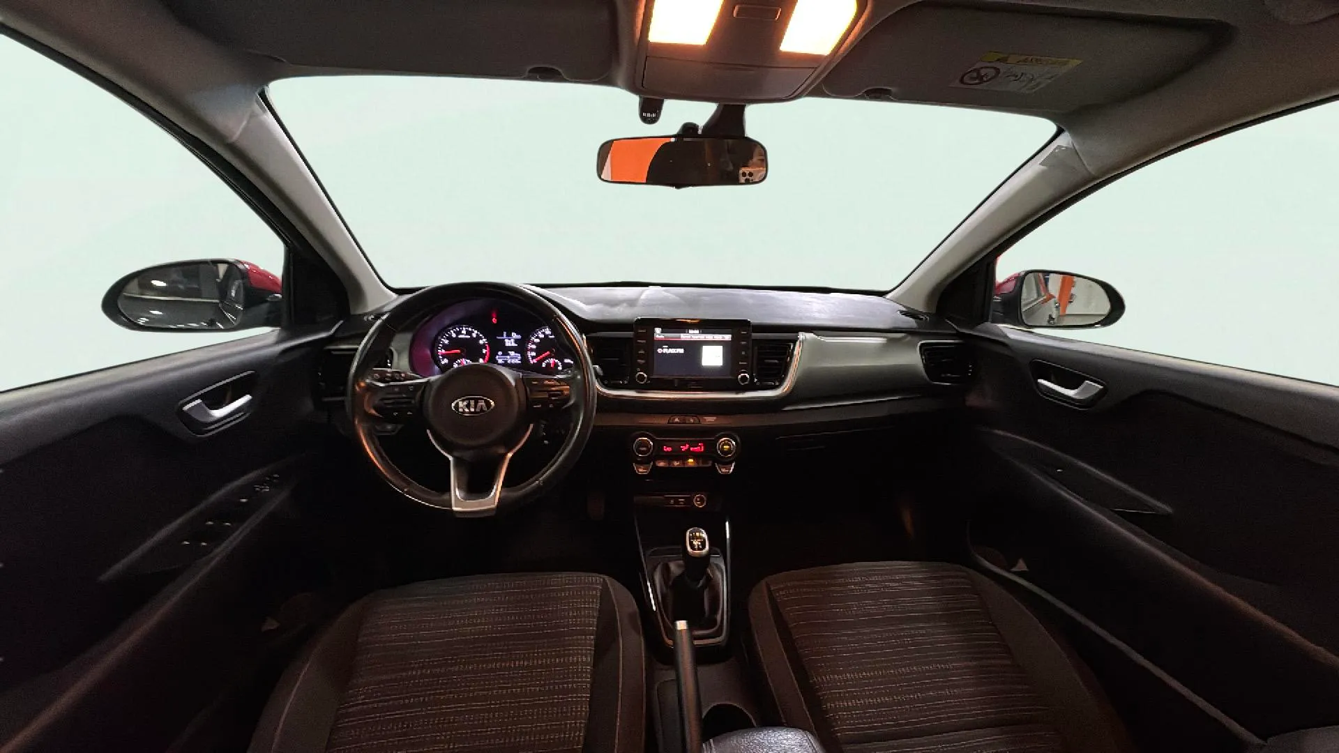 Kia Stonic 1.0 T-GDi Black Edition - foto 9