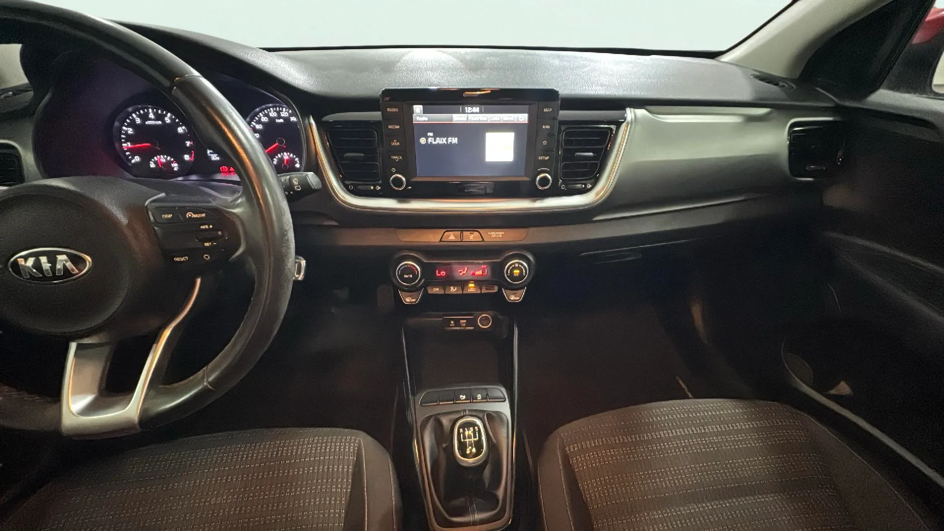 Kia Stonic 1.0 T-GDi Black Edition - foto 11