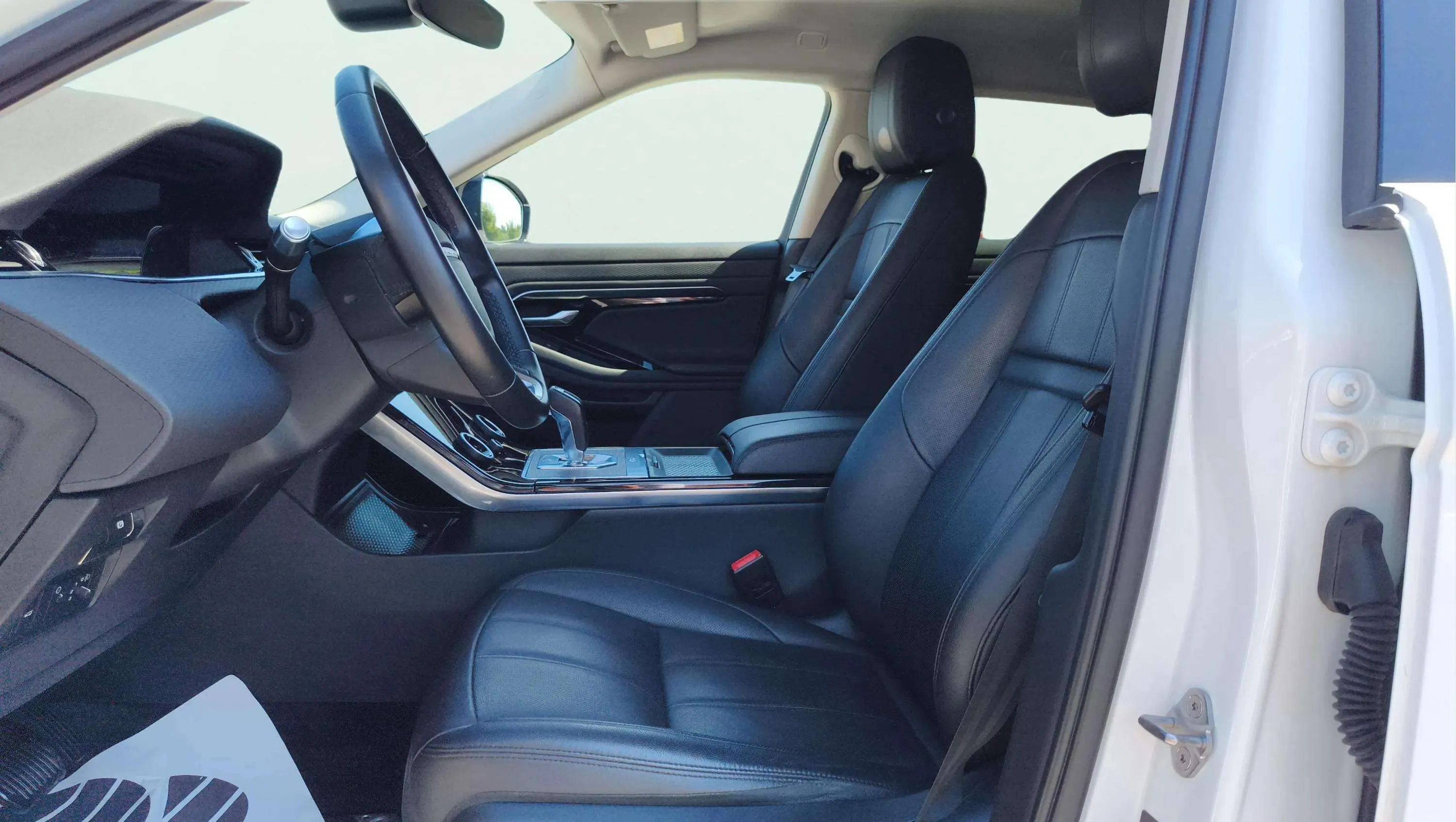 Land Rover Range Rover Evoque 2.0 D180 4WD MHEV - foto 15